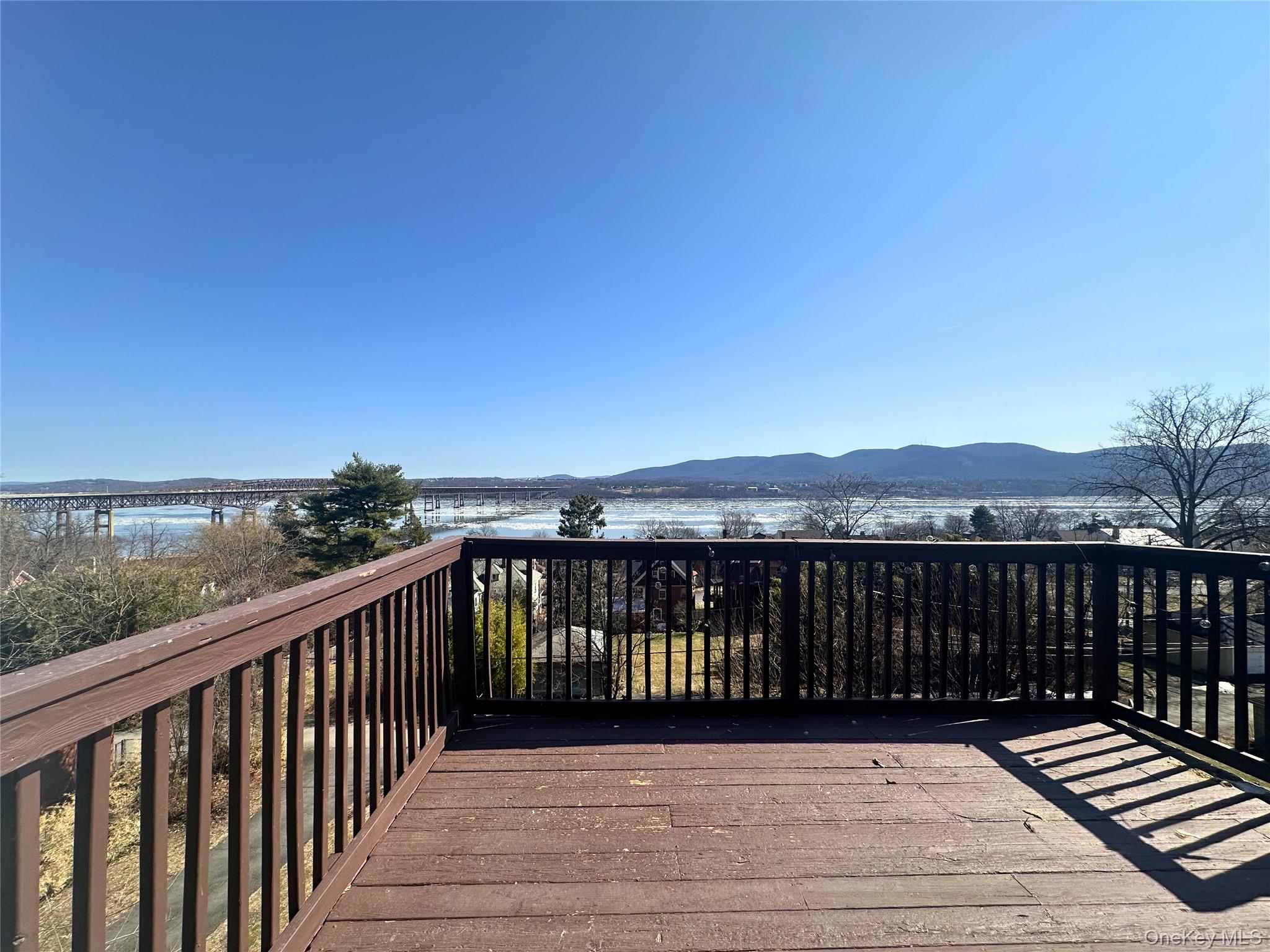 #1 photo, 498 Liberty Street, 뉴욕주 Newburgh , NY 12550