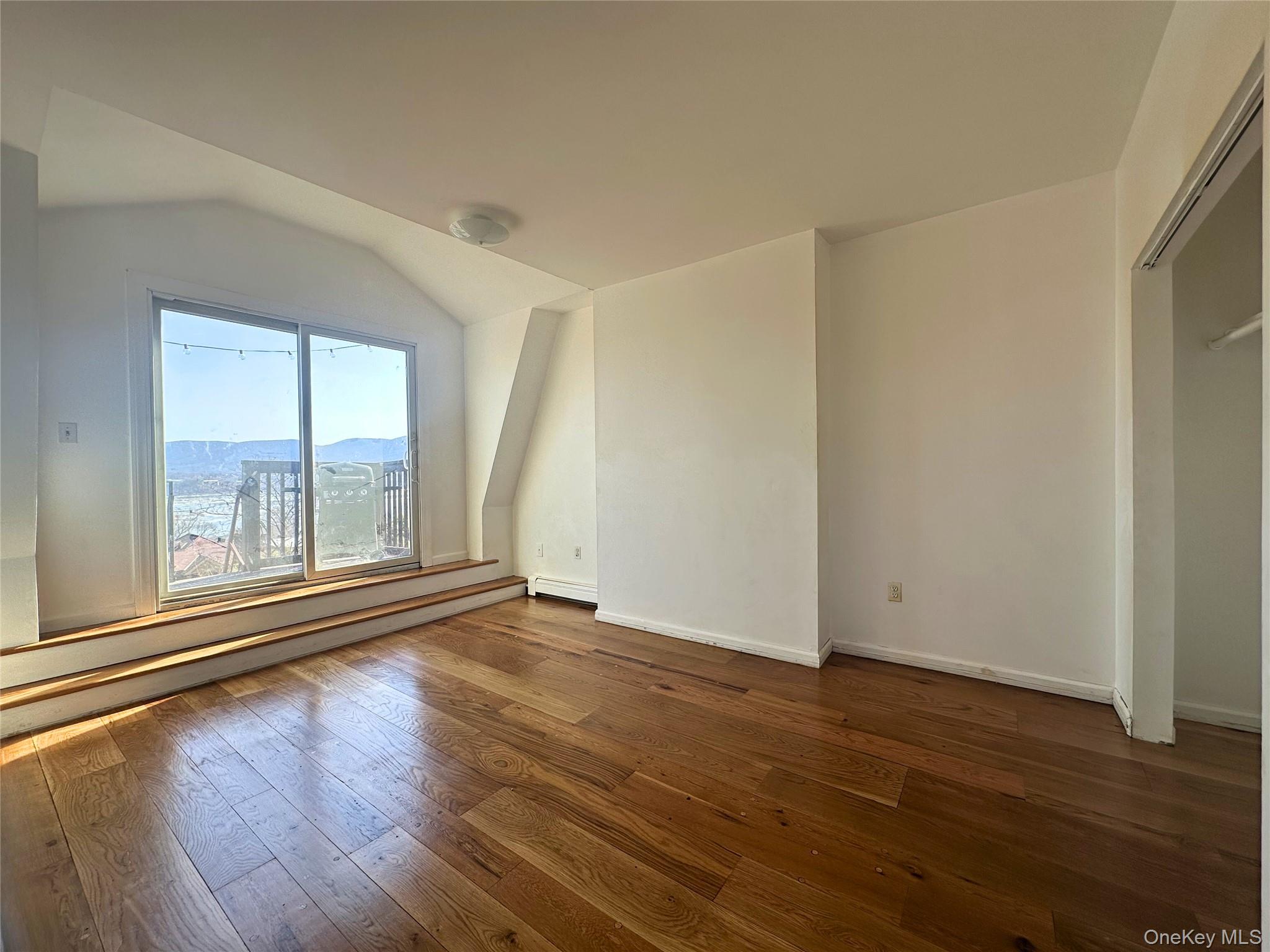 #10 photo, 498 Liberty Street, 뉴욕주 Newburgh , NY 12550