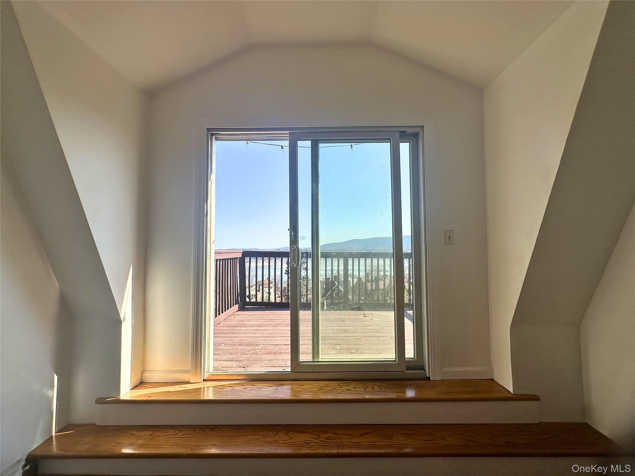 #6 photo, 498 Liberty Street, 뉴욕주 Newburgh , NY 12550