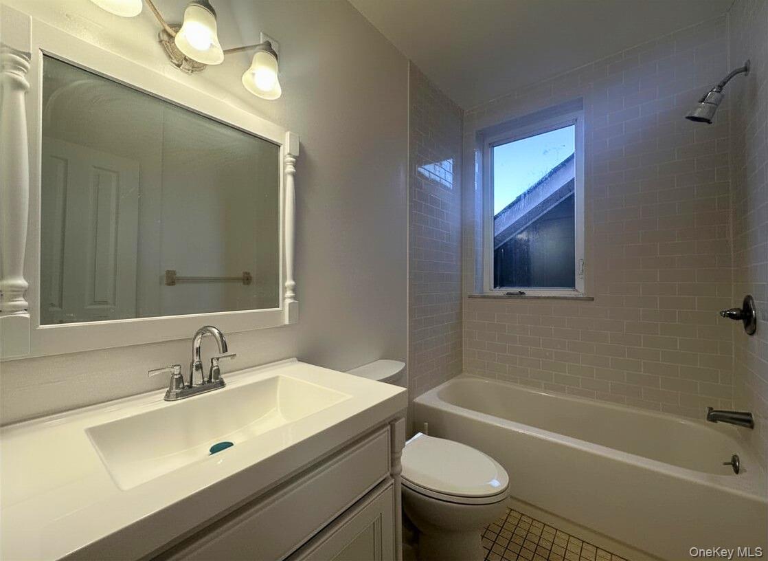 #8 photo, 498 Liberty Street, 뉴욕주 Newburgh , NY 12550