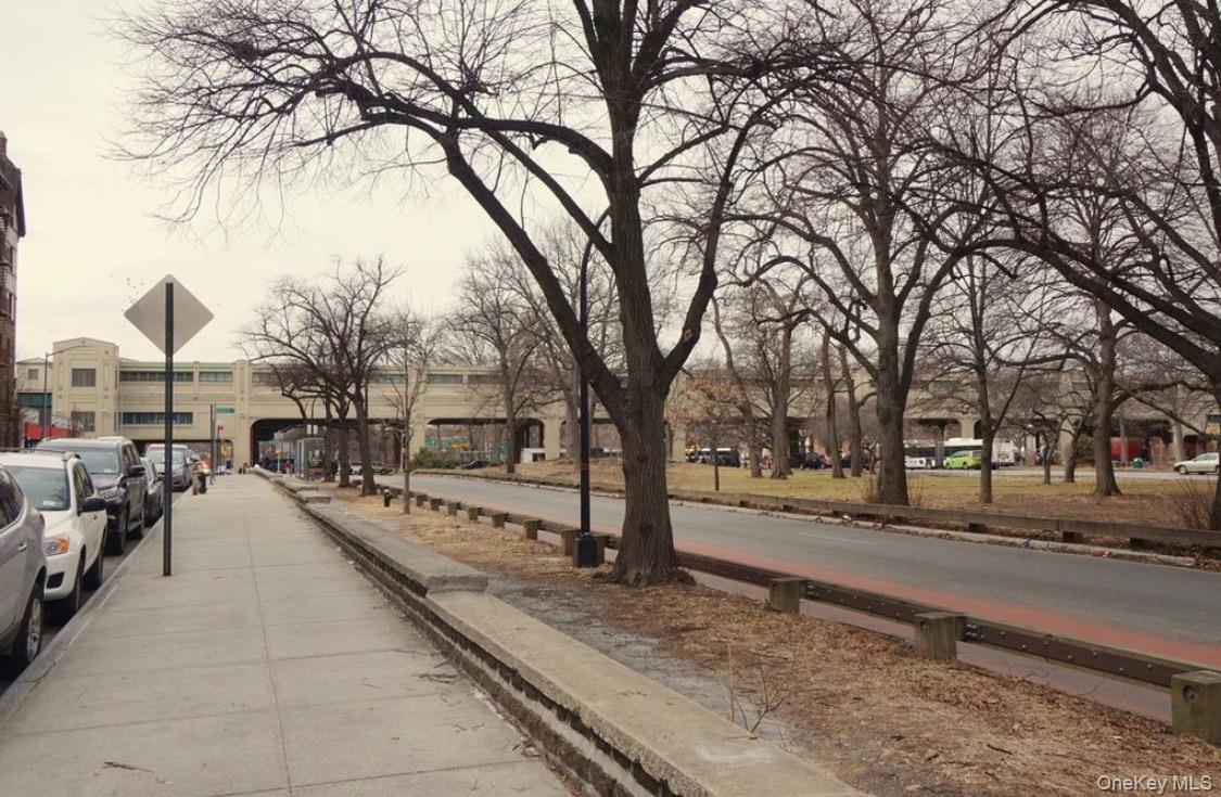 #11 photo, 2187 Holland Avenue, برونكس Bronx , NY 10462