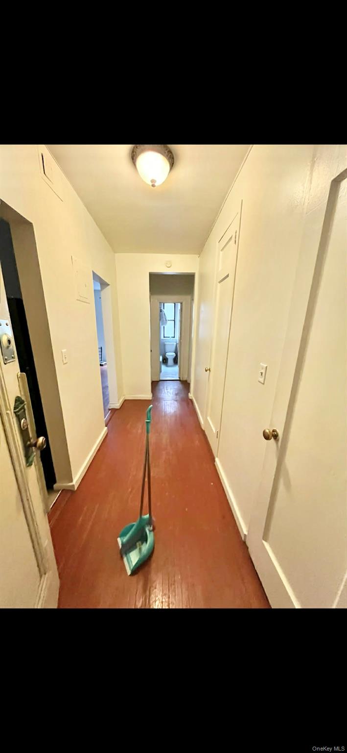 #4 photo, 2187 Holland Avenue, برونكس Bronx , NY 10462