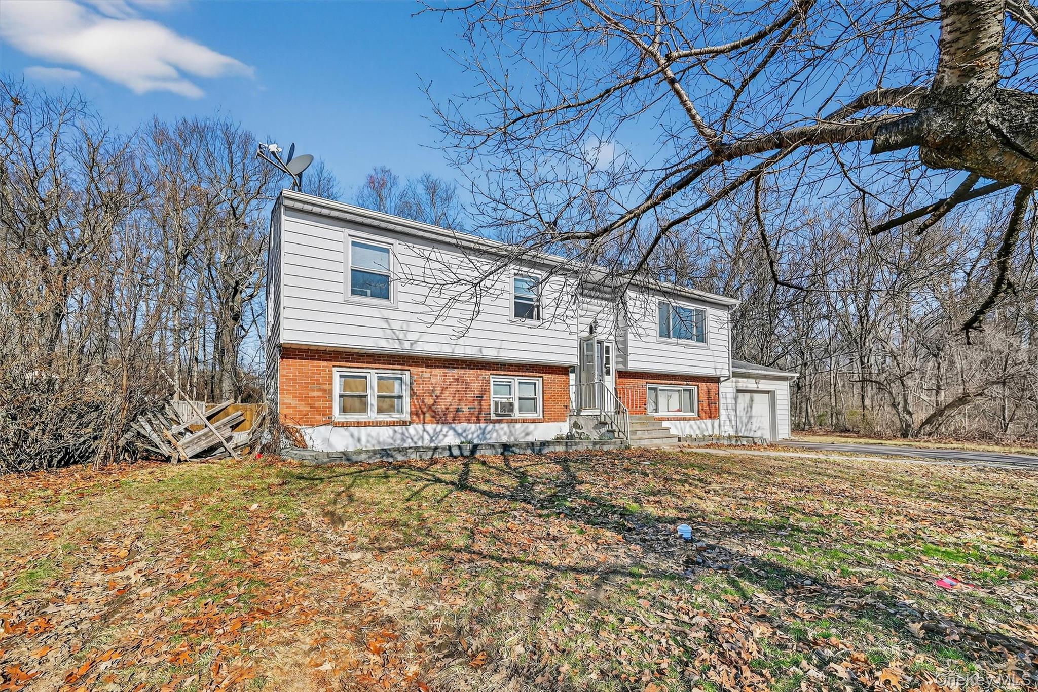 #4 photo, 129 Vails Gate Heights Drive, New Windsor , NY 12553