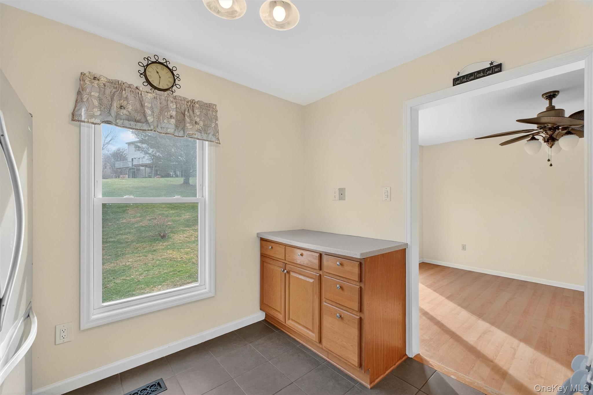 #11 photo, 15 Helen Court, Beacon , NY 12508