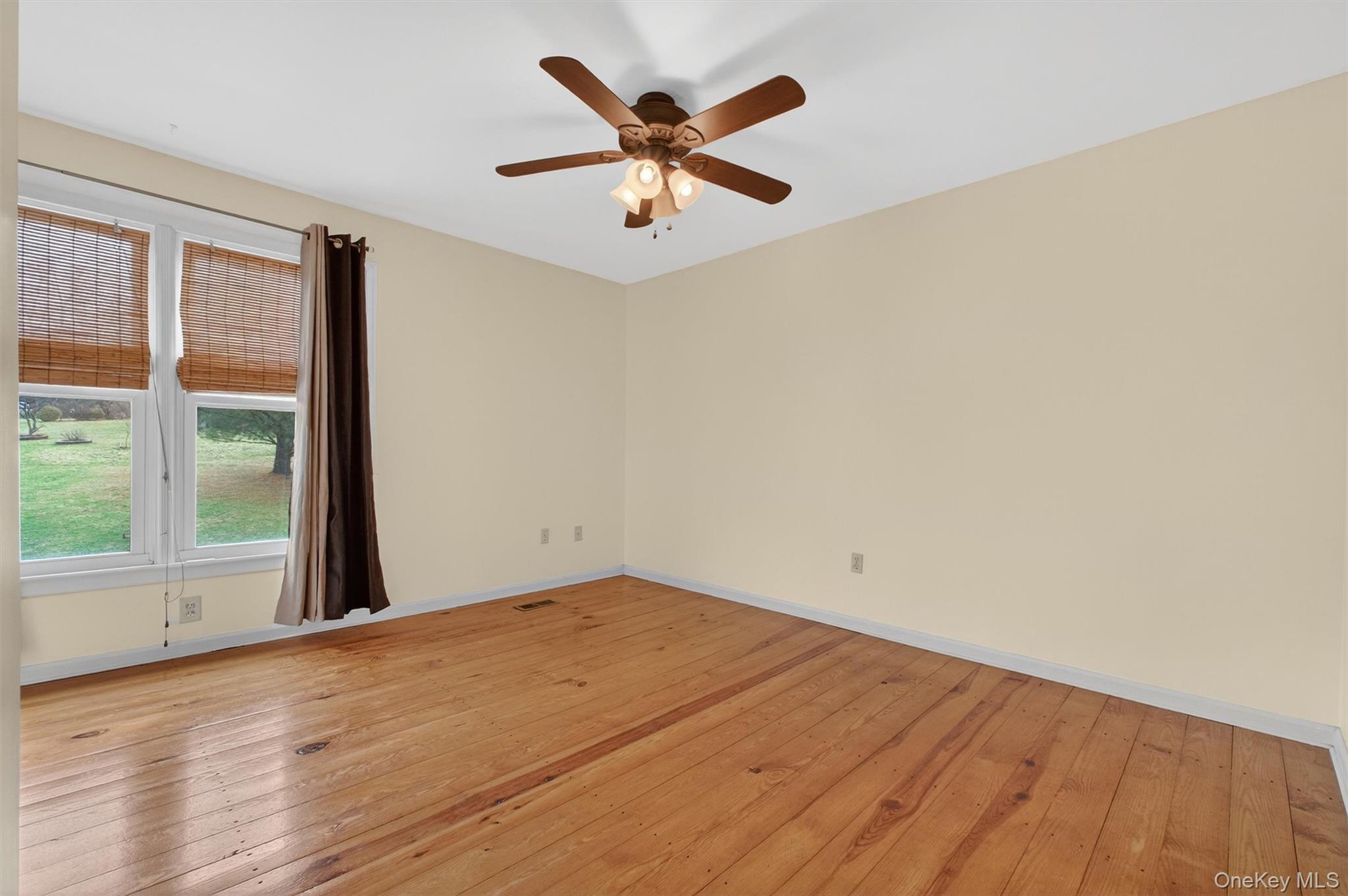 #17 photo, 15 Helen Court, Beacon , NY 12508