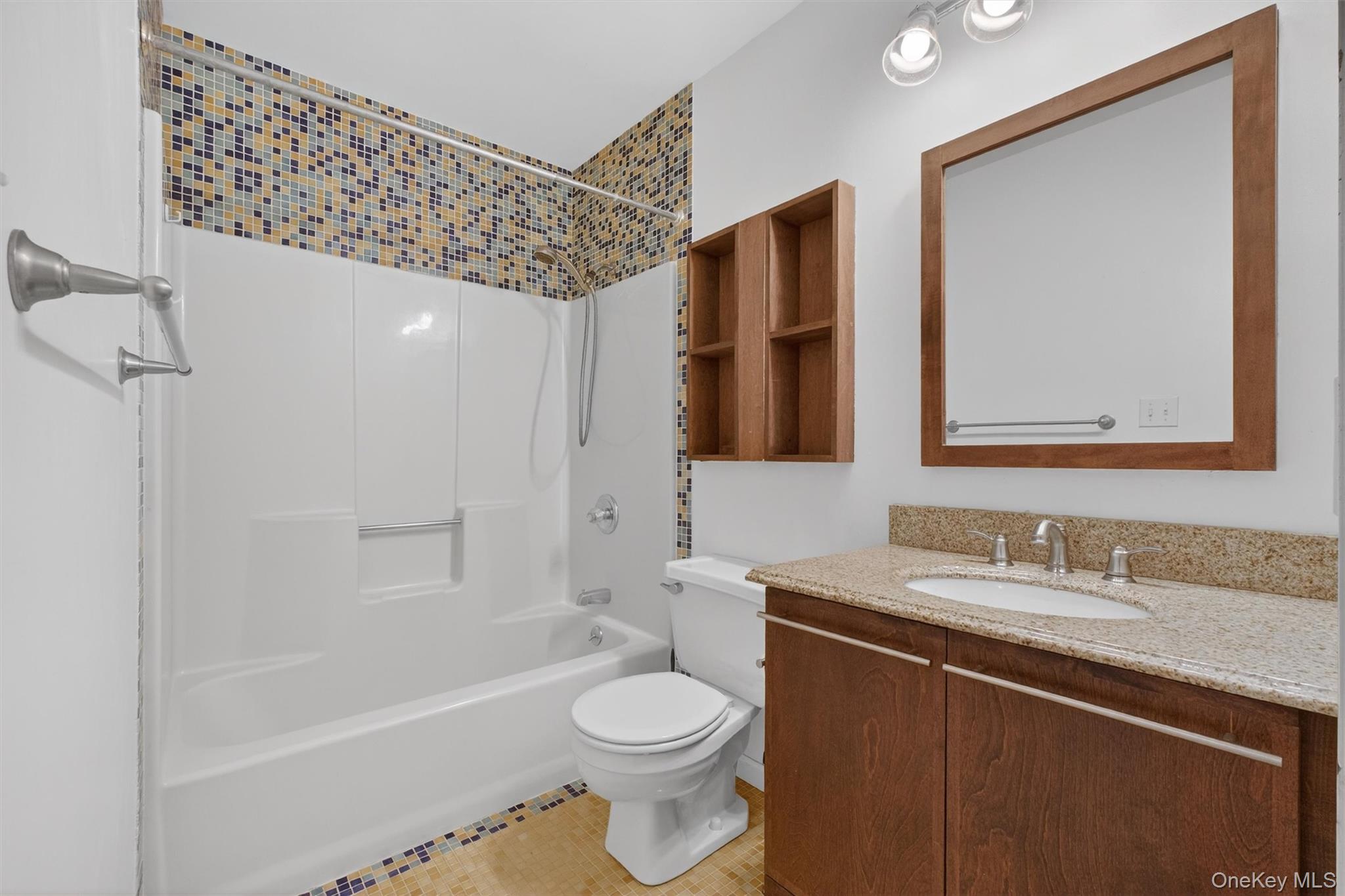 #20 photo, 15 Helen Court, Beacon , NY 12508