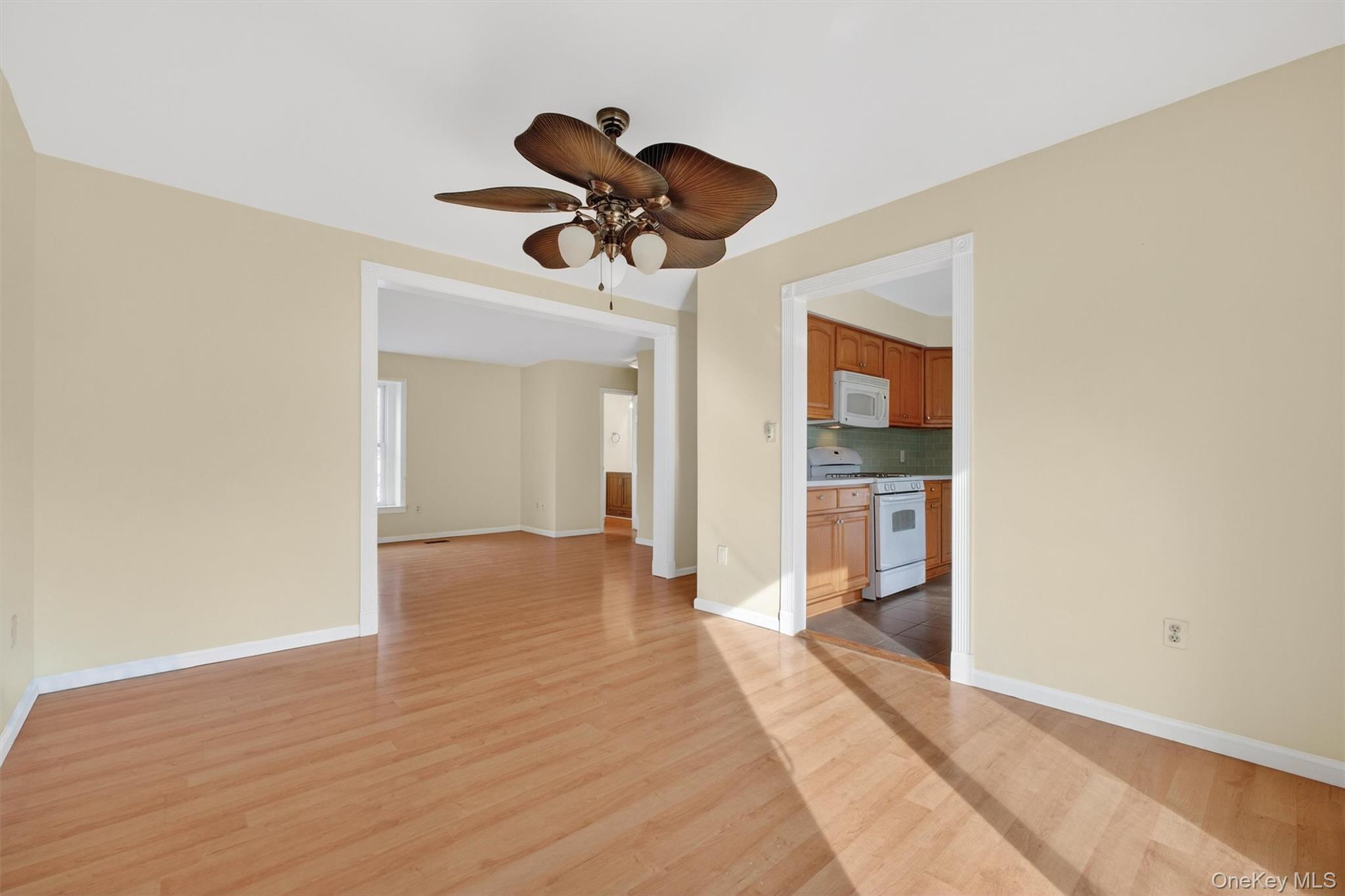 #6 photo, 15 Helen Court, Beacon , NY 12508