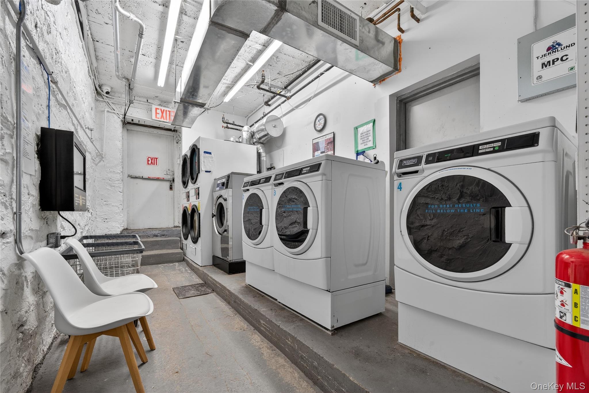 #16 photo, 225 Bennett Avenue, Манхэттен ‖ New York (Manhattan) , NY 10040