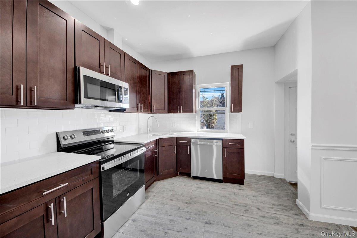 #2 photo, 37 S 8th Avenue, Mount Vernon , NY 10550