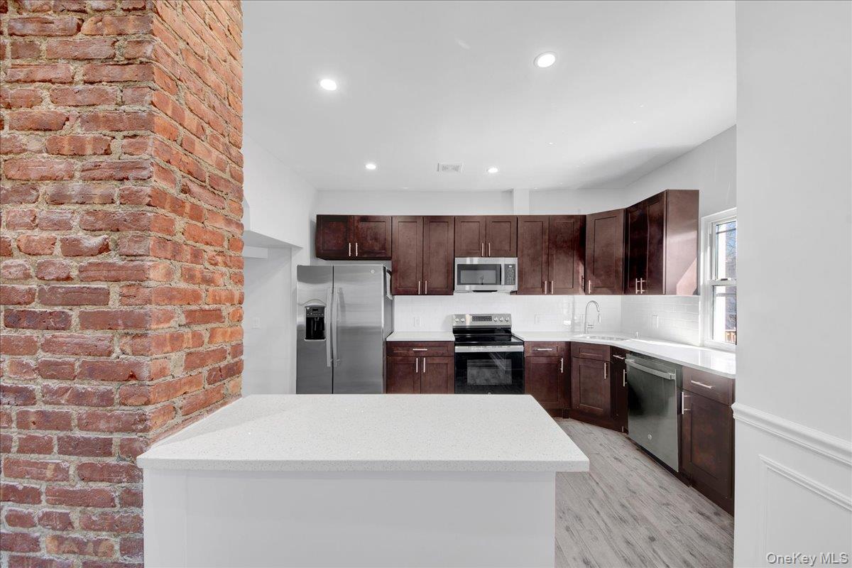 #3 photo, 37 S 8th Avenue, Mount Vernon , NY 10550