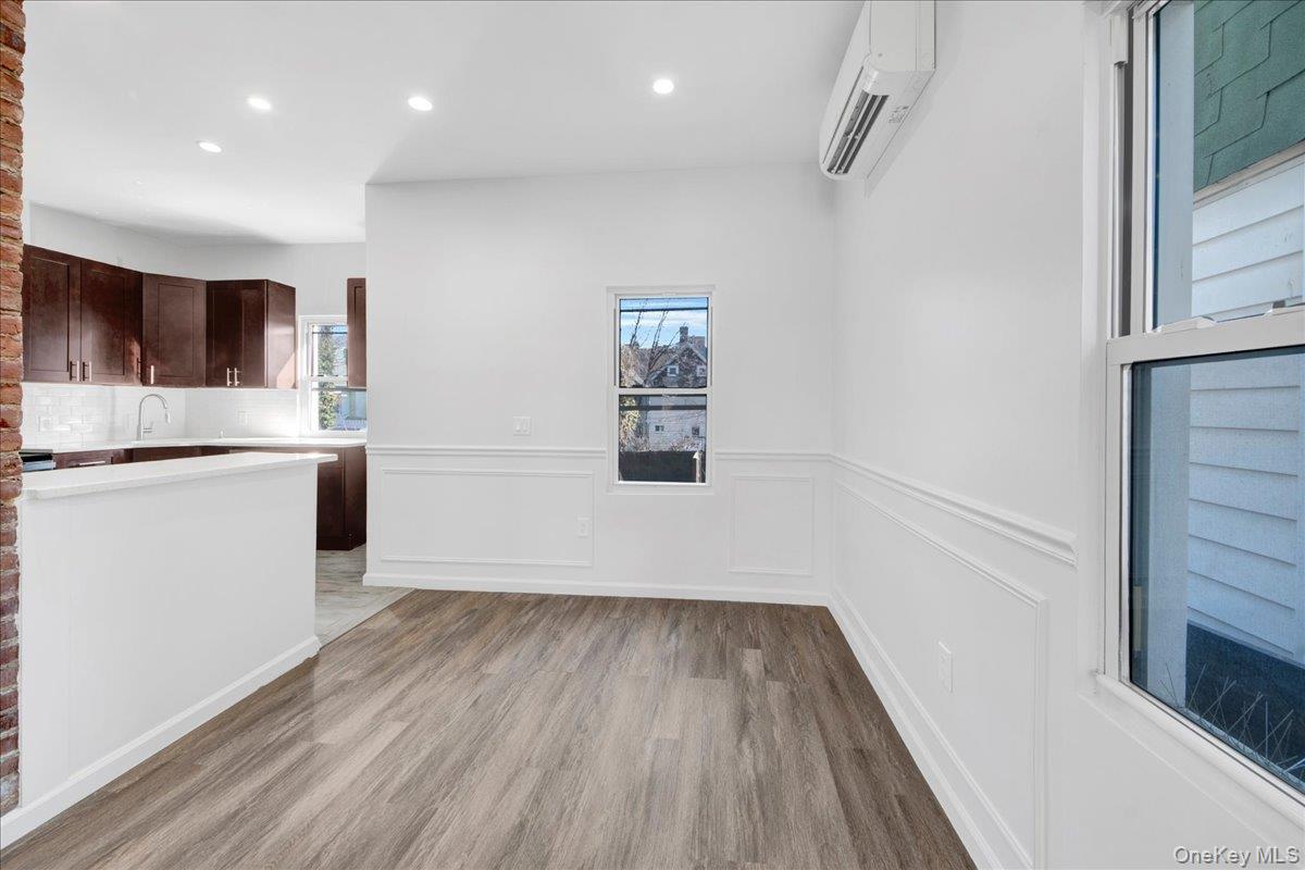 #4 photo, 37 S 8th Avenue, Mount Vernon , NY 10550