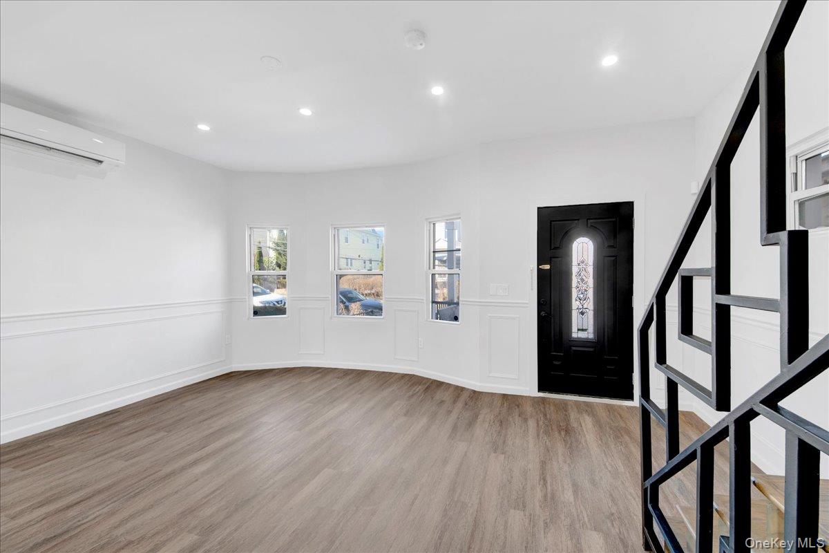 #6 photo, 37 S 8th Avenue, Mount Vernon , NY 10550