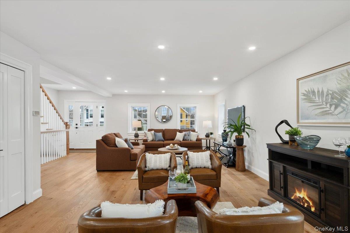 #6 photo, 32 Ackerman Street, Beacon , NY 12508