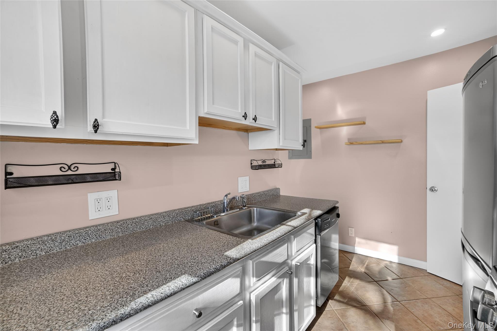 #19 photo, 2 South Road, Harrison , NY 10528