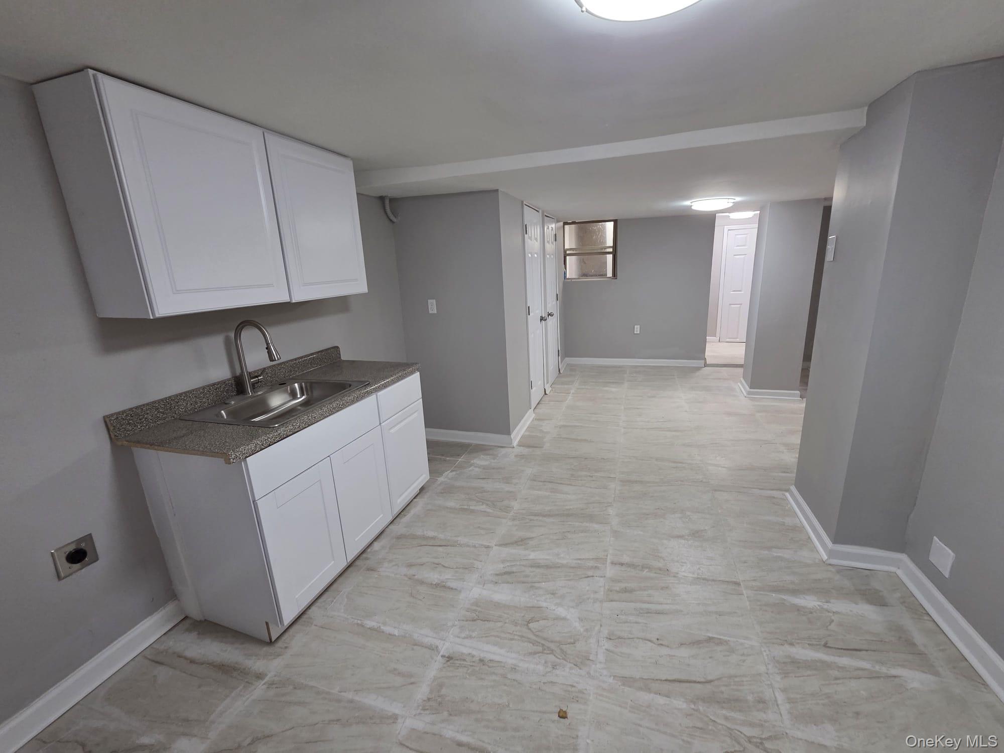 #16 photo, 932 E 215TH ST, برونكس Bronx , NY 10469