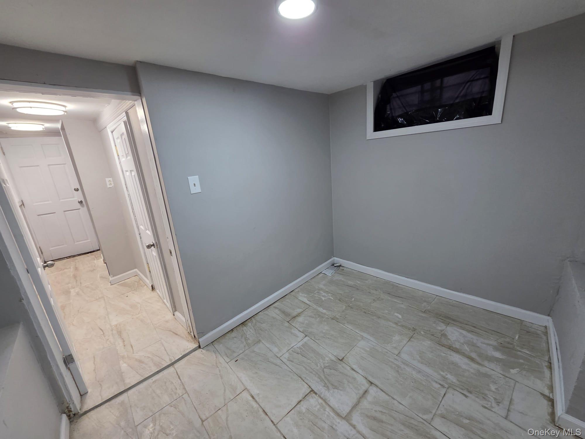 #20 photo, 932 E 215TH ST, برونكس Bronx , NY 10469