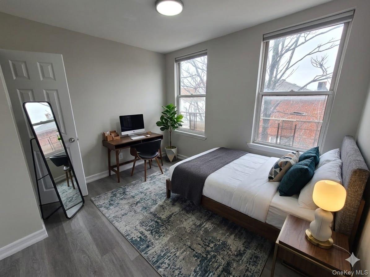 #9 photo, 932 E 215TH ST, برونكس Bronx , NY 10469