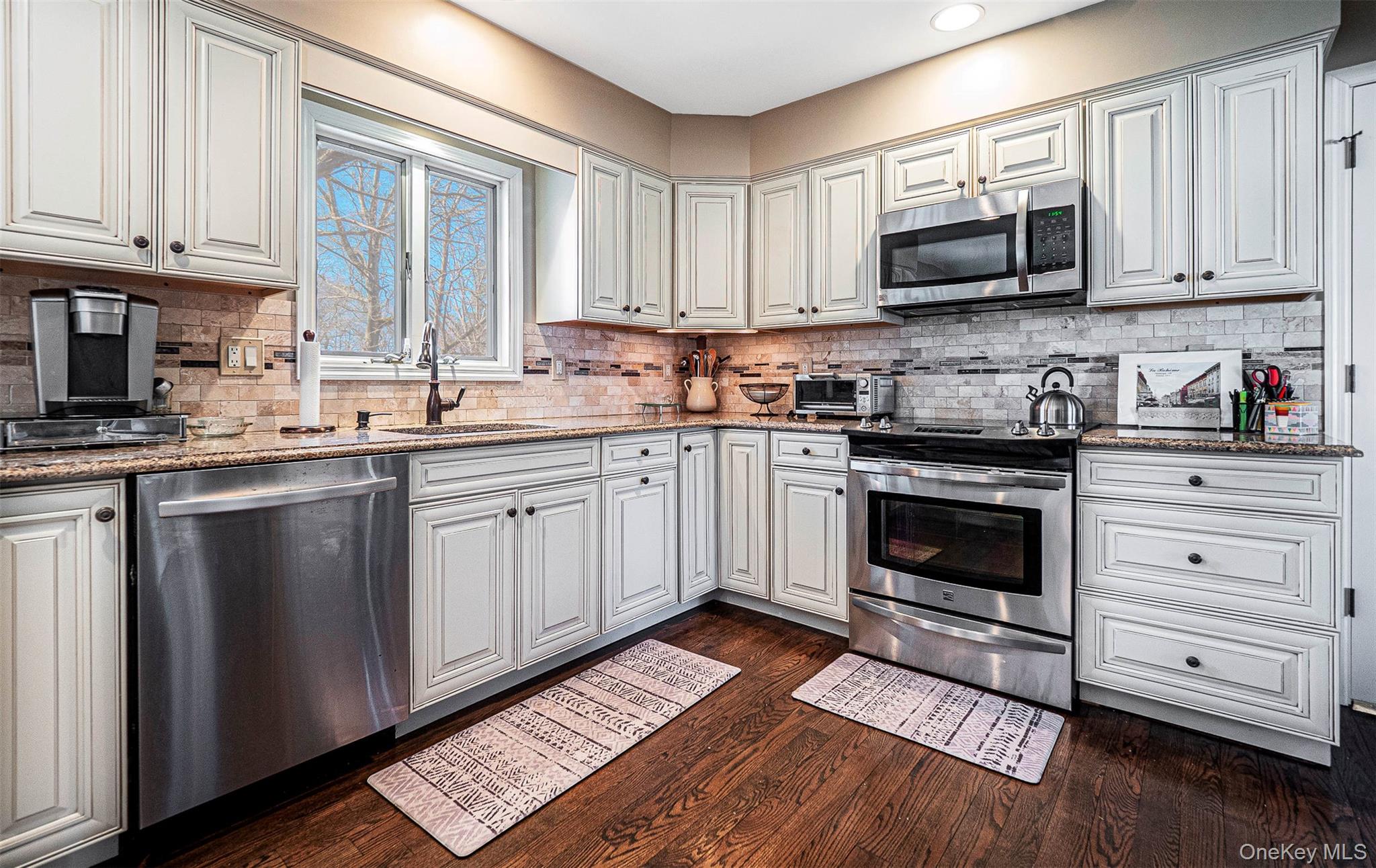 #15 photo, 8 Adelaide Lane, Washingtonville , NY 10992