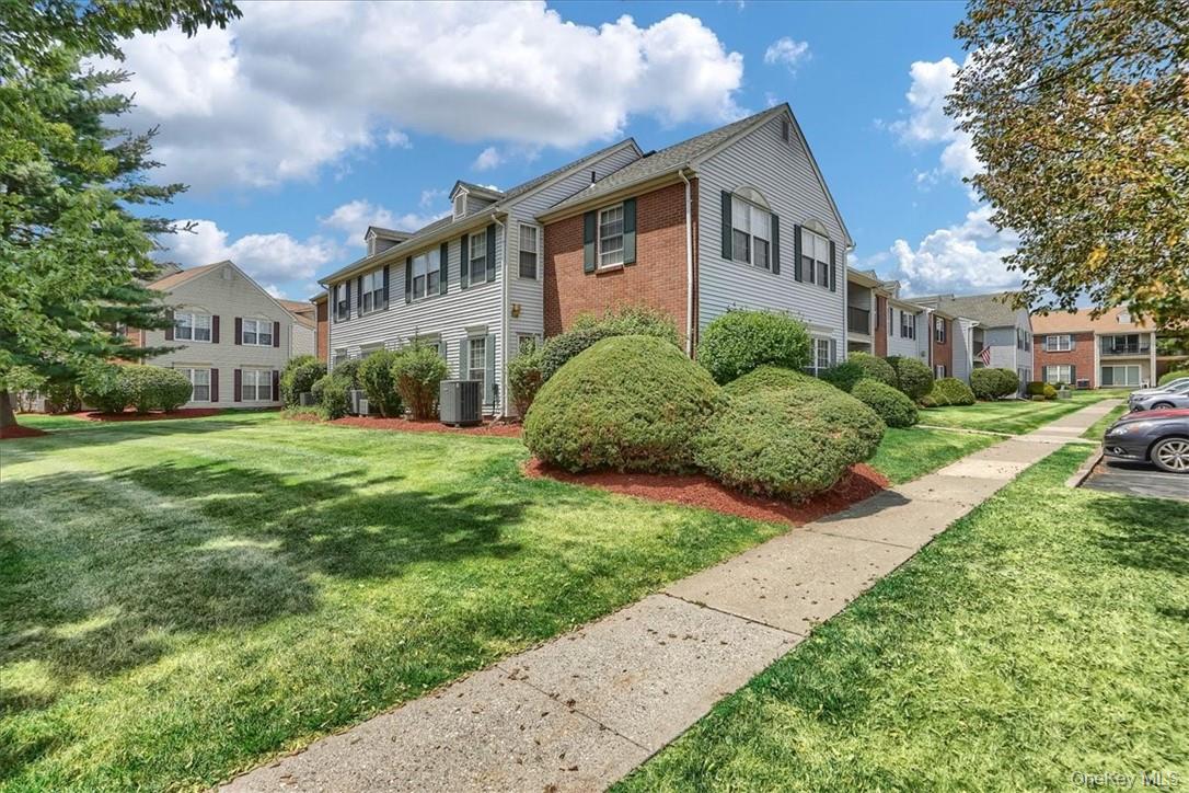 #1 photo, 1 Brook Drive, 뉴욕주 Washingtonville , NY 10992