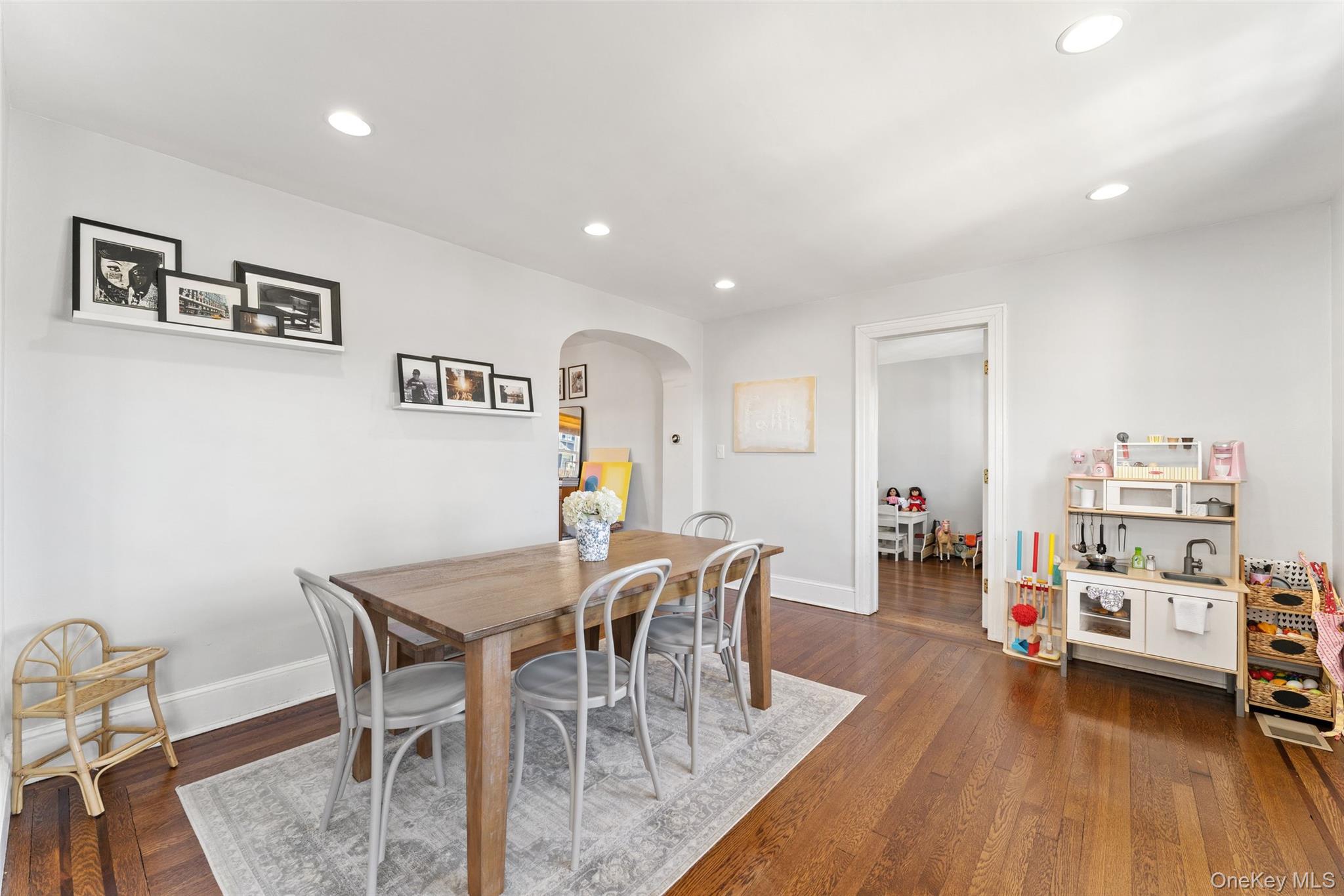 #11 photo, 9 Rutgers Place, Scarsdale , NY 10583