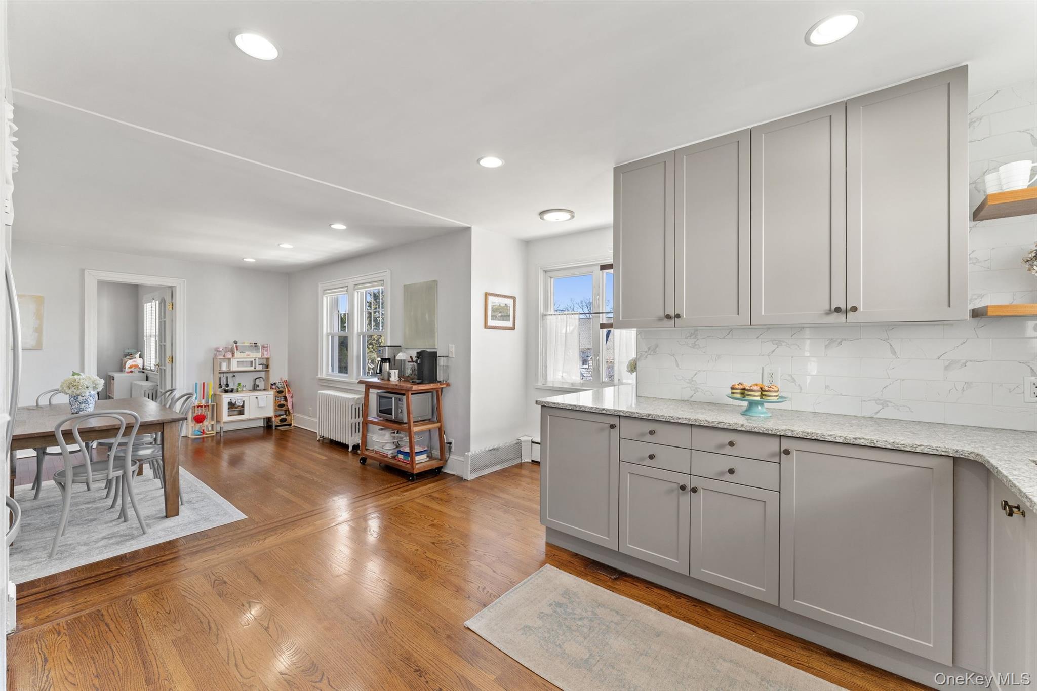 #14 photo, 9 Rutgers Place, Scarsdale , NY 10583