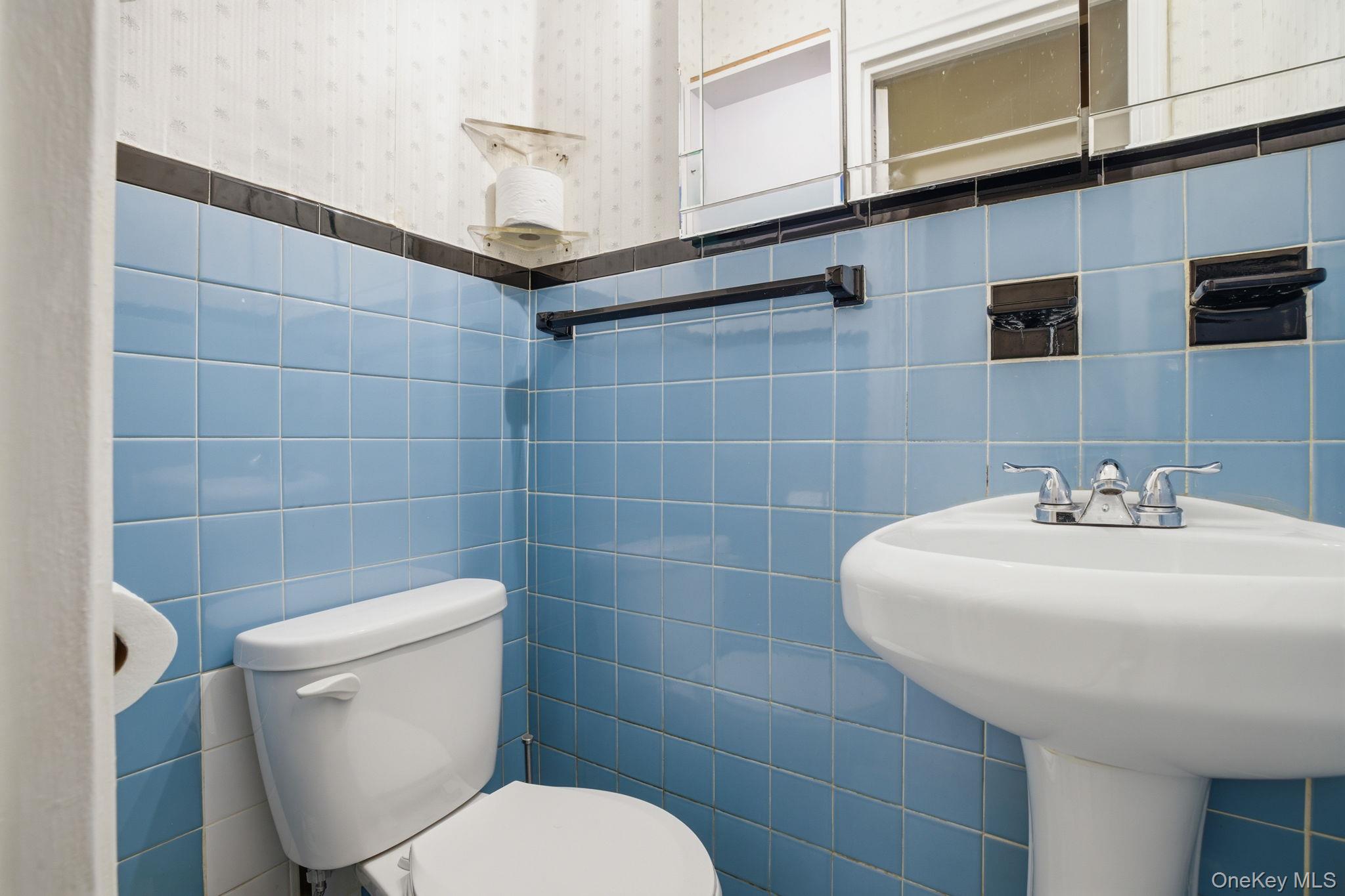 #14 photo, 2530 Bronxwood Avenue, Bronx , NY 10469