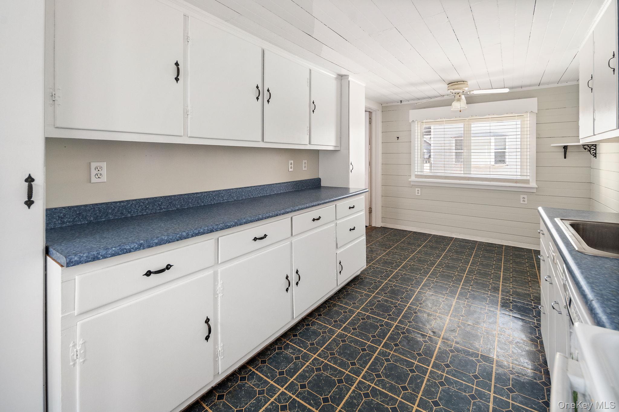 #17 photo, 232 Main Street, Call Listing Agent , NY 12122