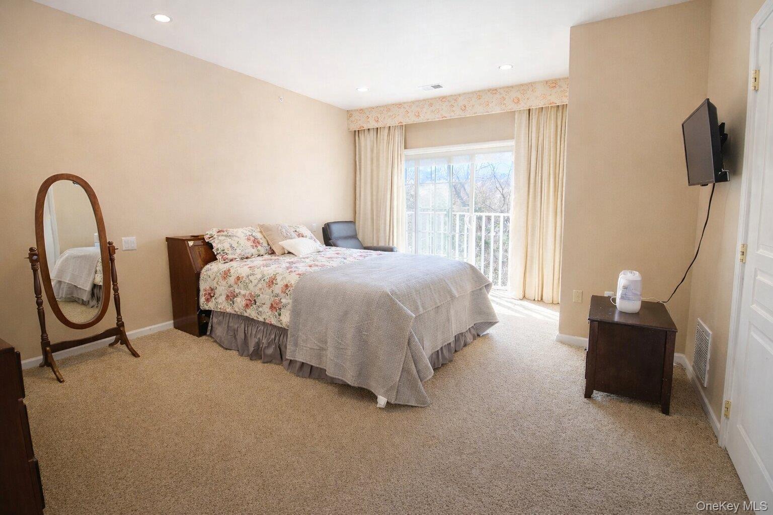 #15 photo, 22 N De Baun Avenue, Suffern , NY 10901