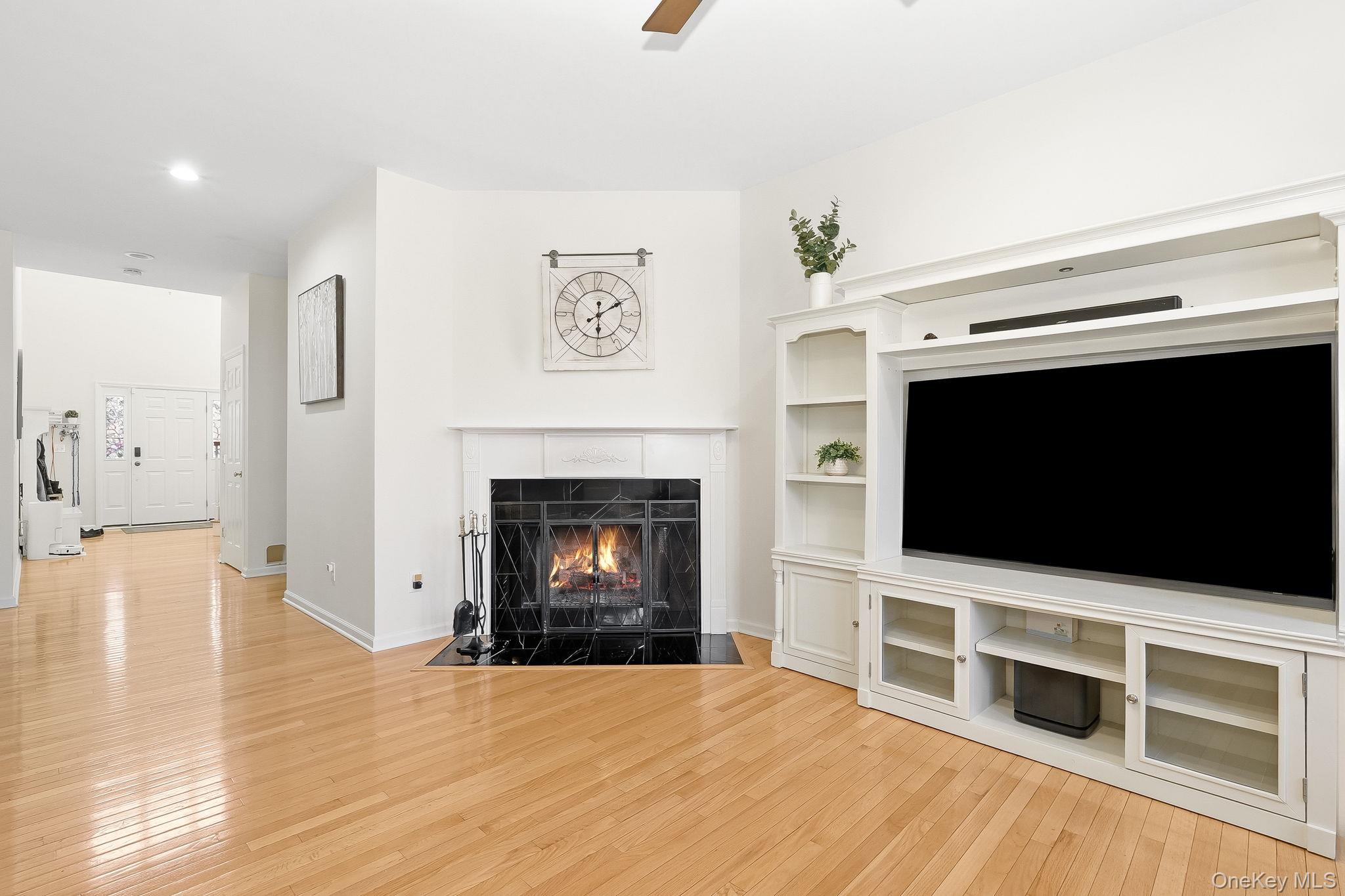 #10 photo, 18 Clearwater Court, Beacon , NY 12508