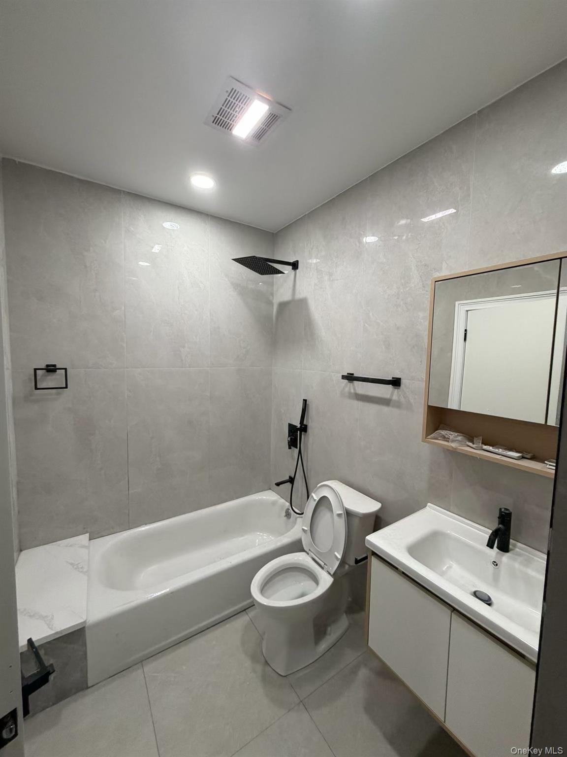 #6 photo, 131-06 14th Ave, College Point , NY 11356