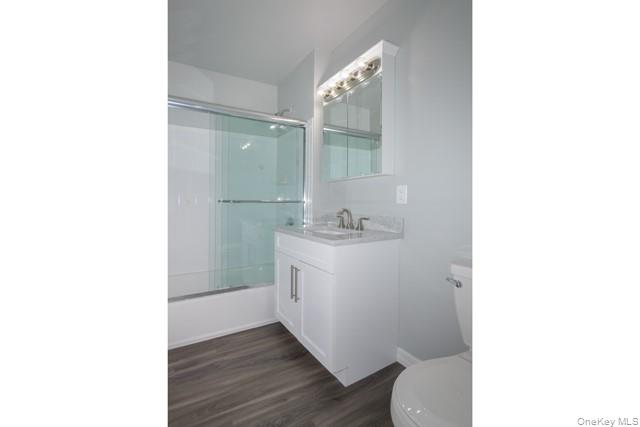 #8 photo, 55 Fifth Avenue, Bay Shore , NY 11706