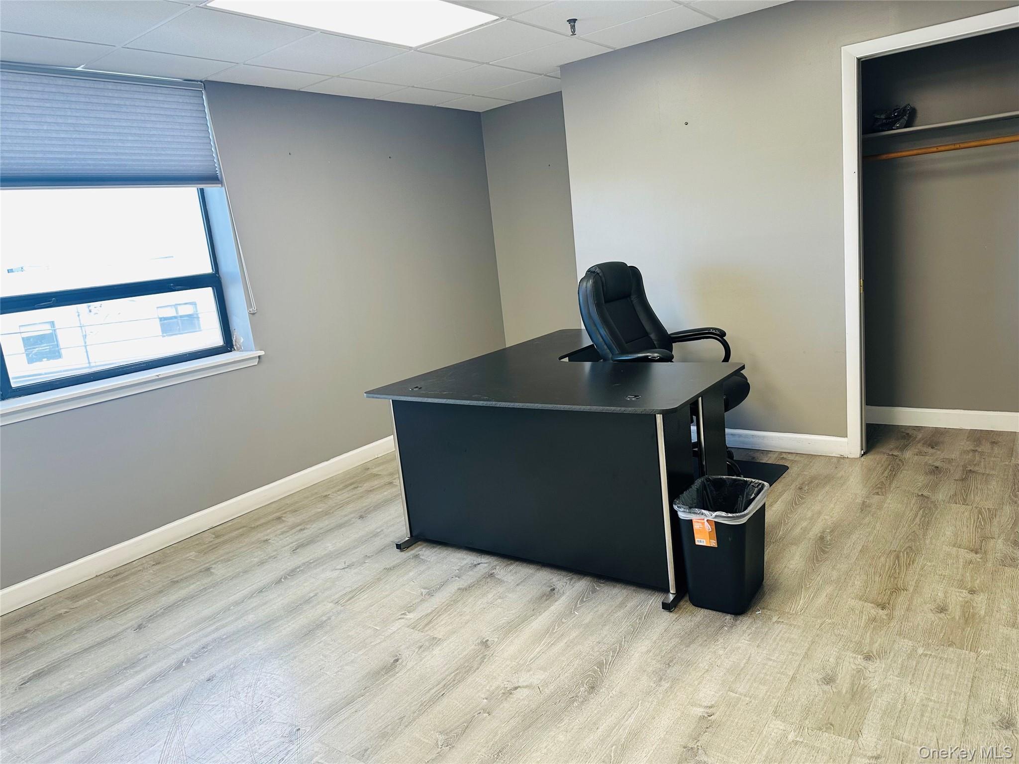 #12 photo, 95 State Street, ناسو Westbury , NY 11590