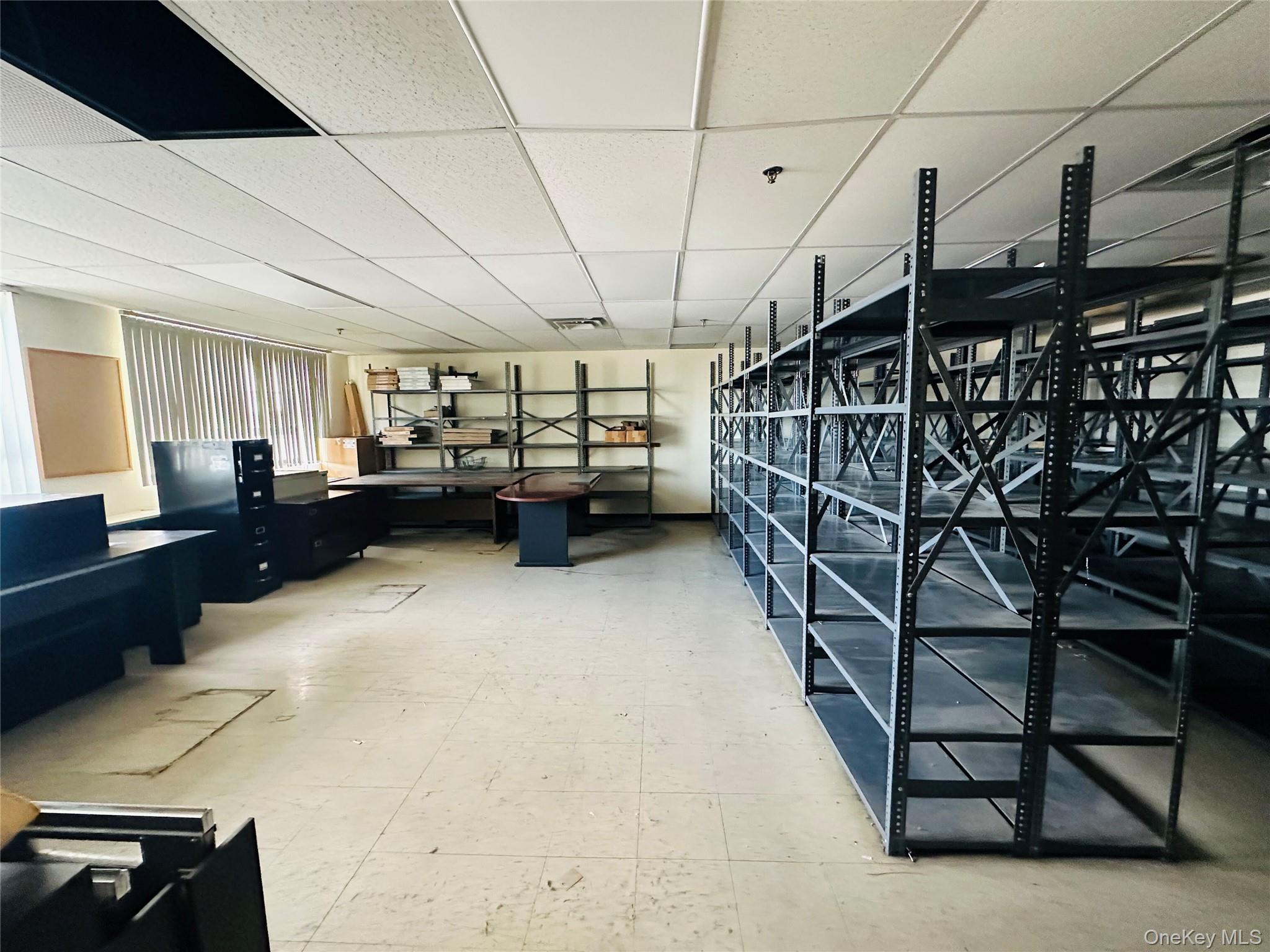 #17 photo, 95 State Street, ناسو Westbury , NY 11590