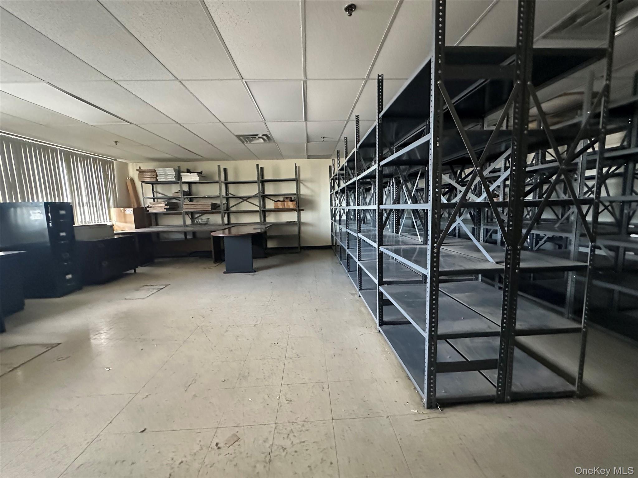 #18 photo, 95 State Street, ناسو Westbury , NY 11590