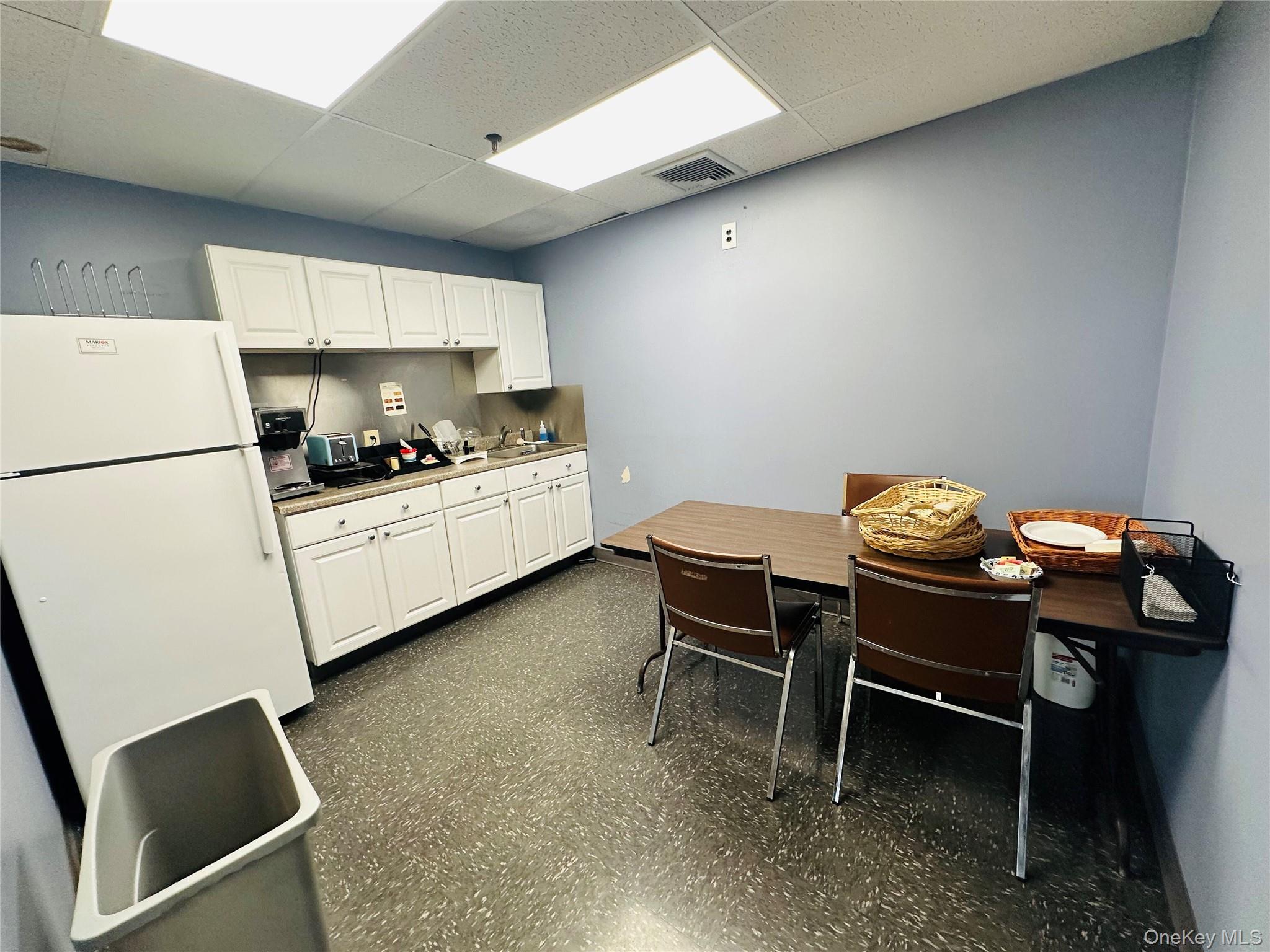 #5 photo, 95 State Street, ناسو Westbury , NY 11590