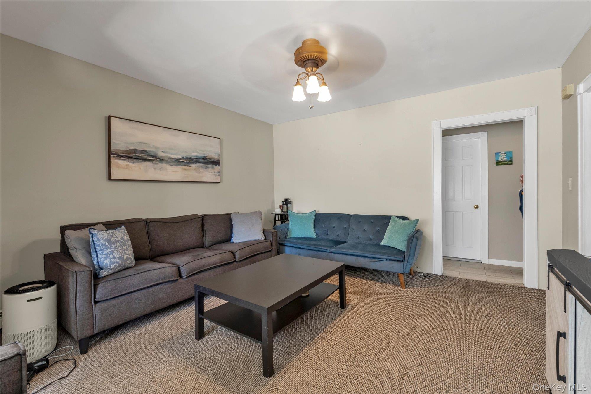 #2 photo, 117 Avenue B, سوفولك West Babylon , NY 11704