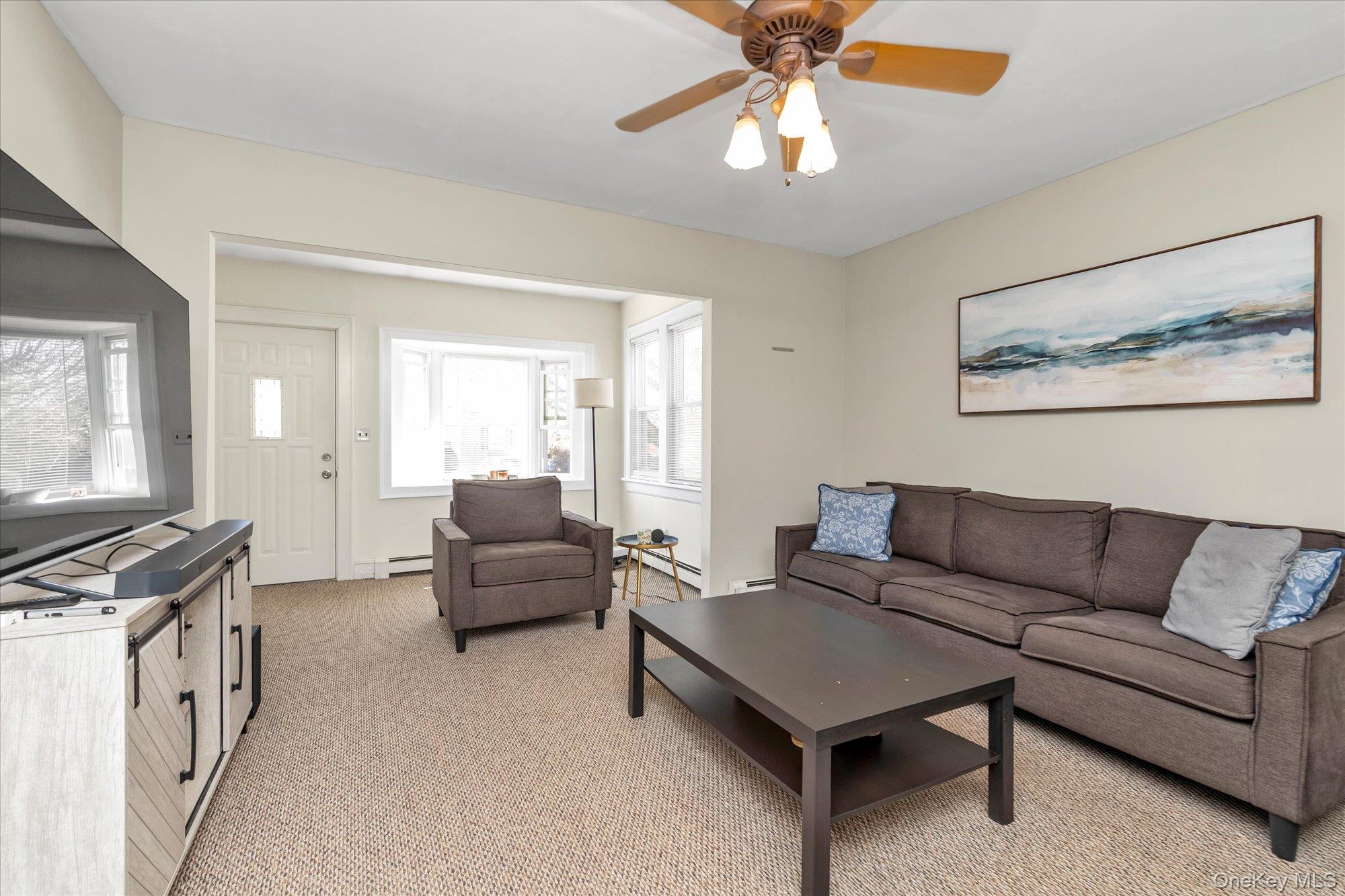 #3 photo, 117 Avenue B, سوفولك West Babylon , NY 11704