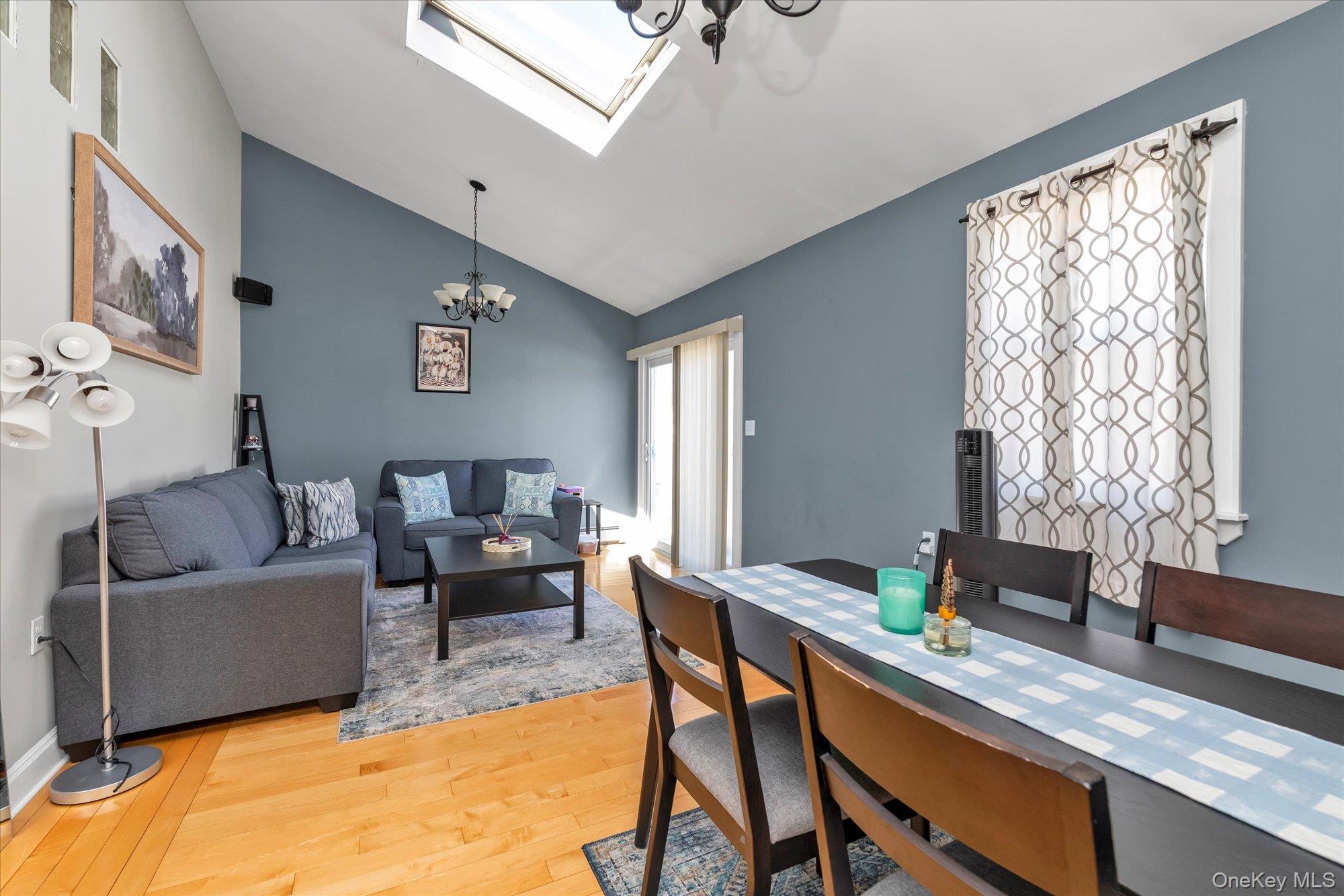 #5 photo, 117 Avenue B, سوفولك West Babylon , NY 11704