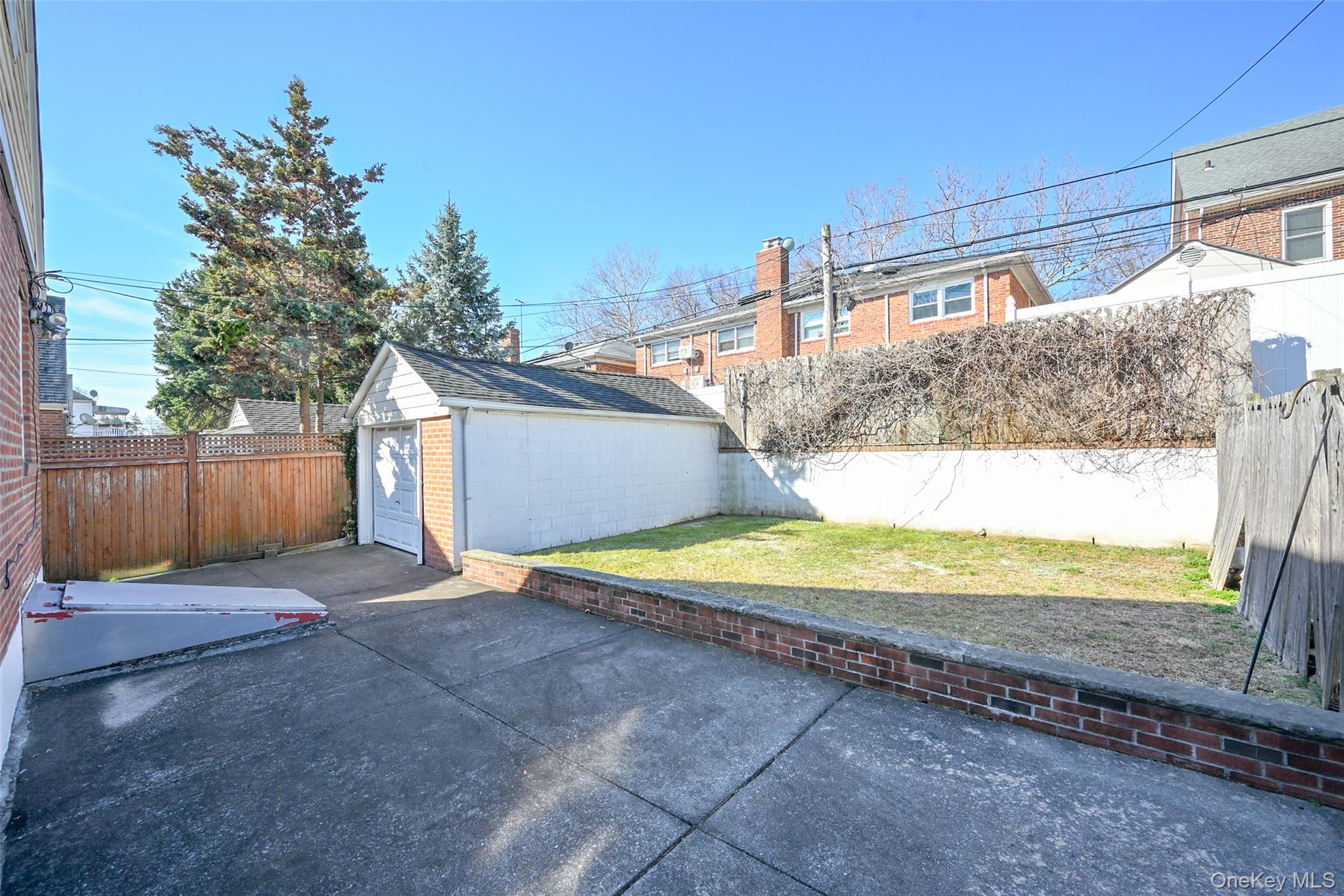 #18 photo, 45-18 166th Street, Flushing , NY 11358