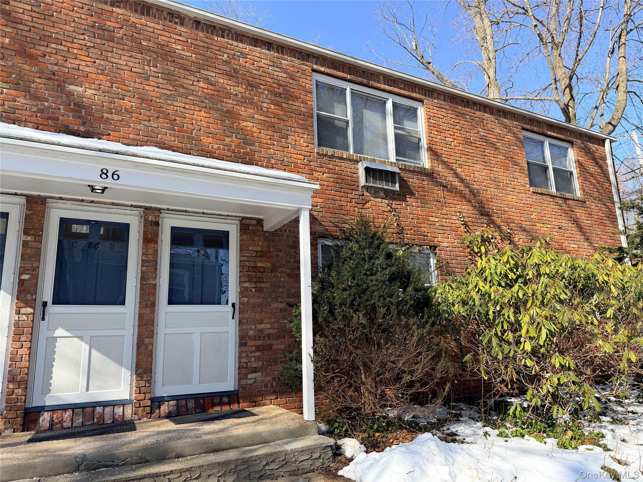 #1 photo, 86 McLoughlin Street, Glen Cove , NY 11542