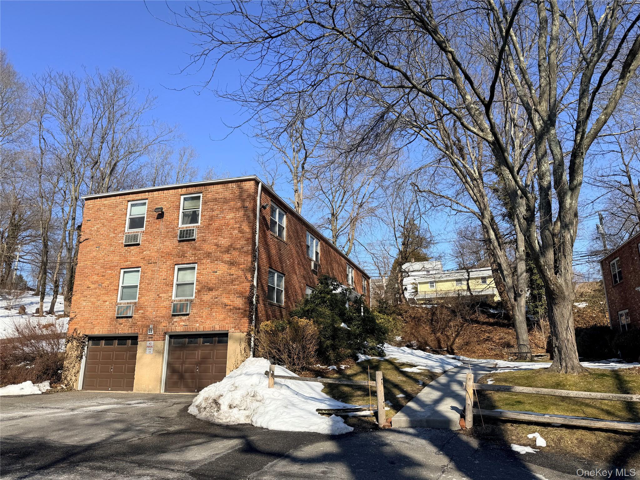 #12 photo, 86 McLoughlin Street, Glen Cove , NY 11542