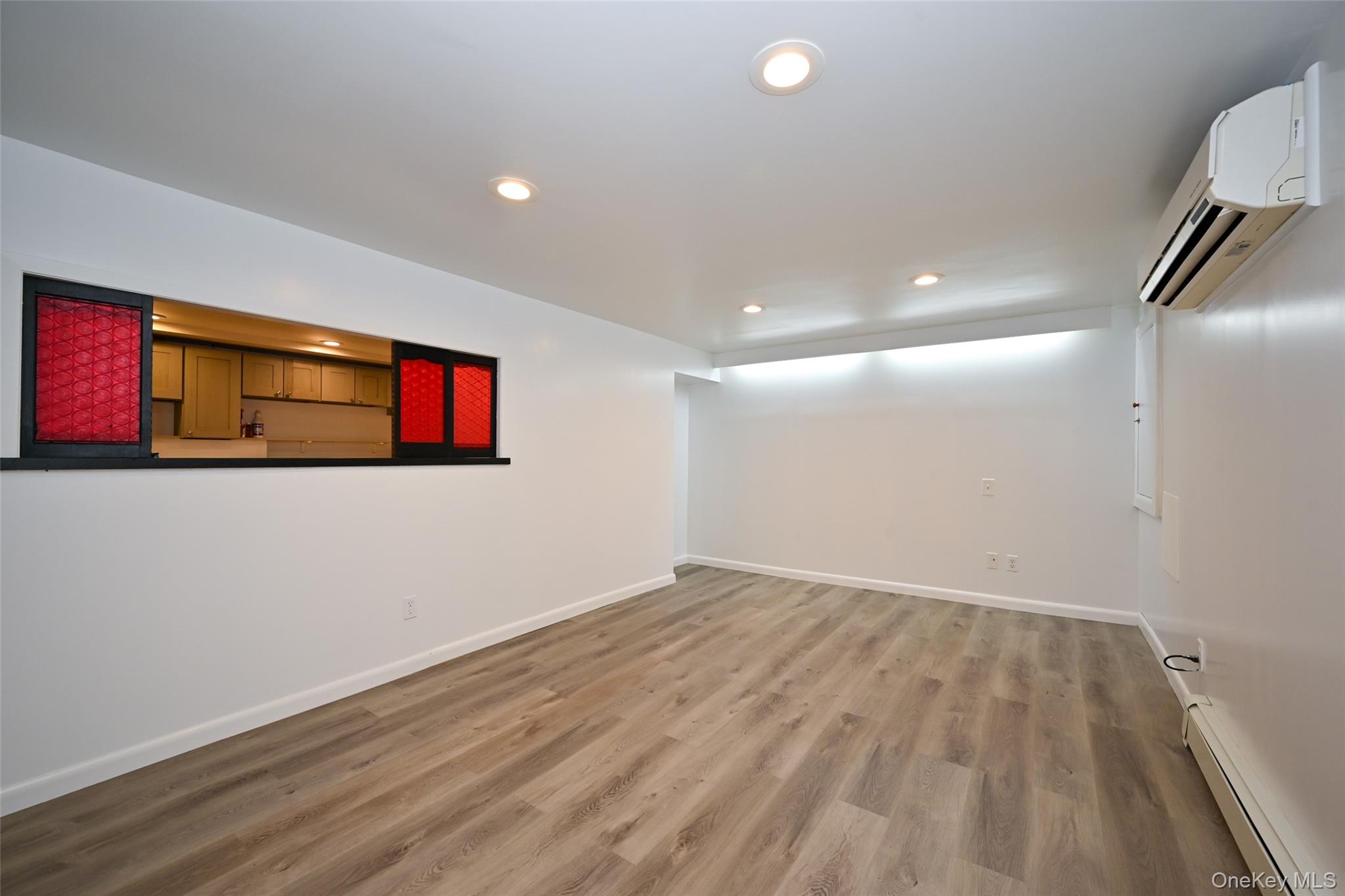 #20 photo, 82-44 263rd Street, कुईंस Glen Oaks , NY 11004