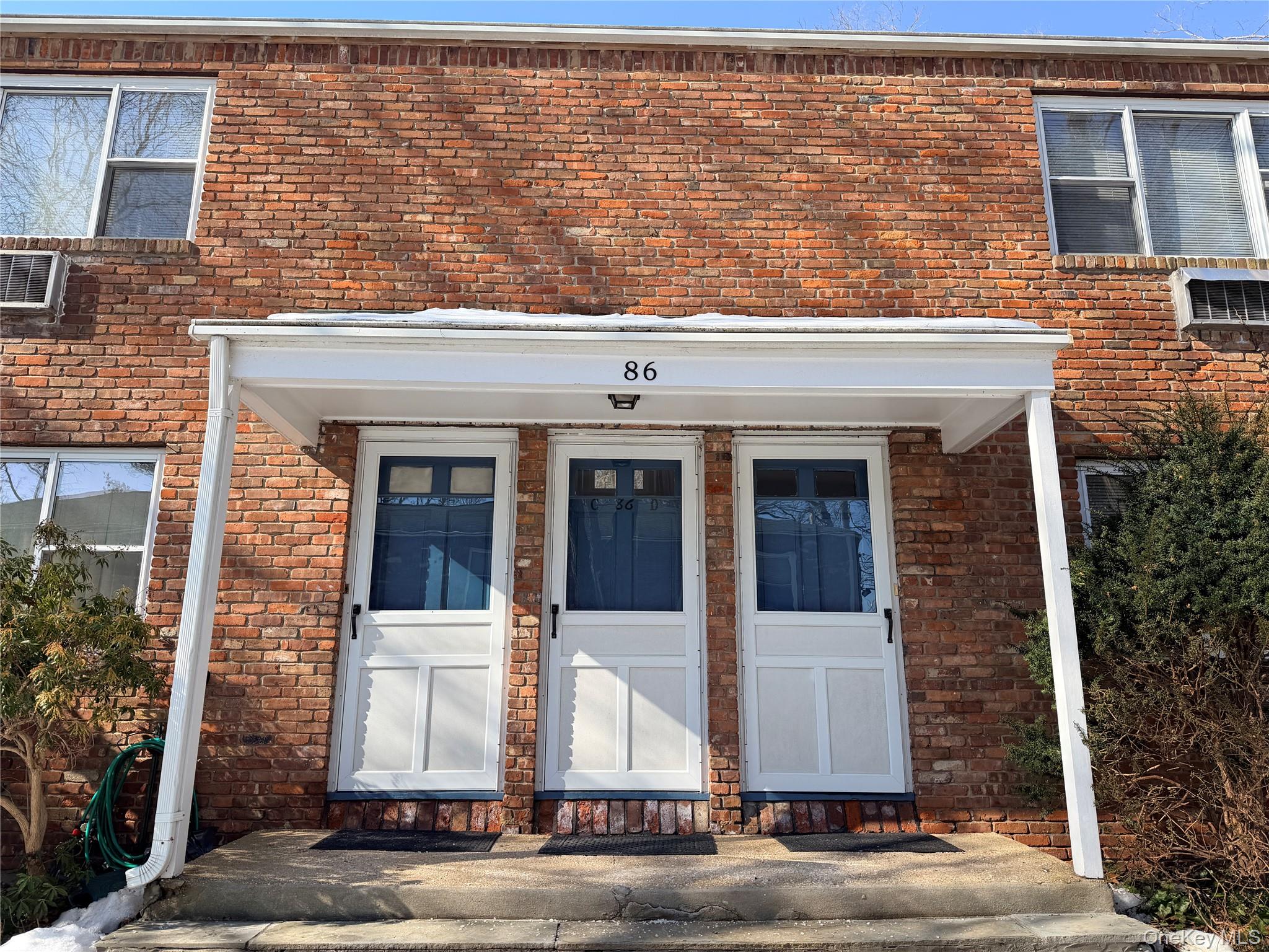 #1 photo, 86 McLoughlin Street, Glen Cove , NY 11542