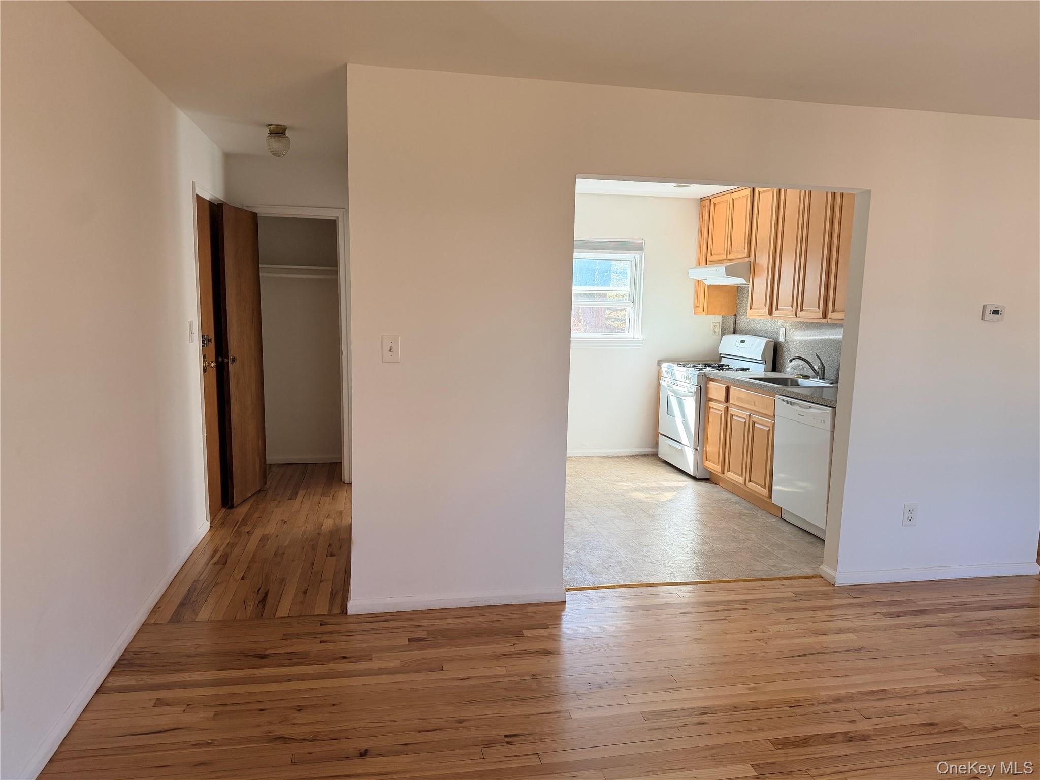 #3 photo, 86 McLoughlin Street, Glen Cove , NY 11542