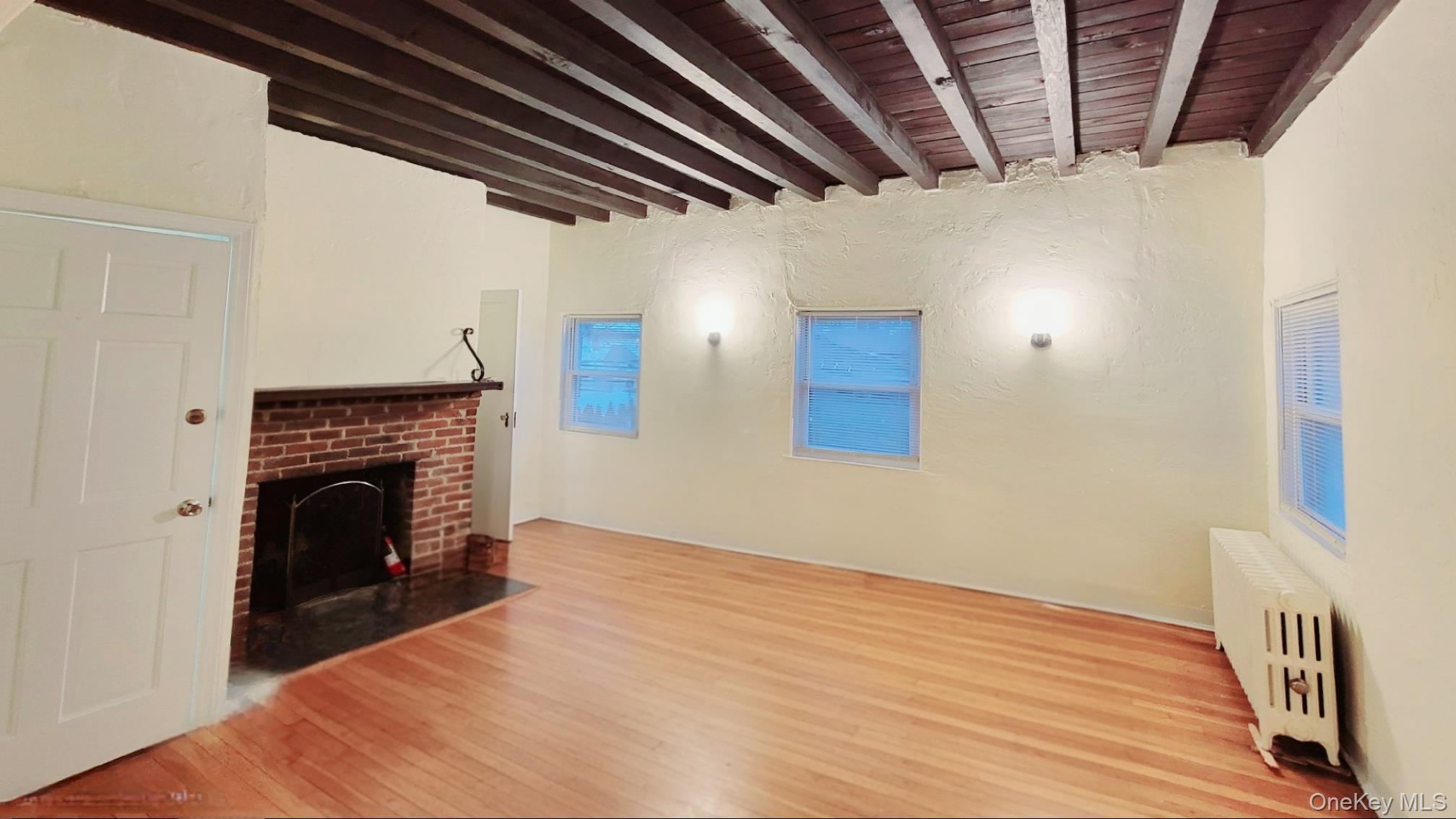 #12 photo, 2901 Bell Boulevard, Bayside , NY 11360