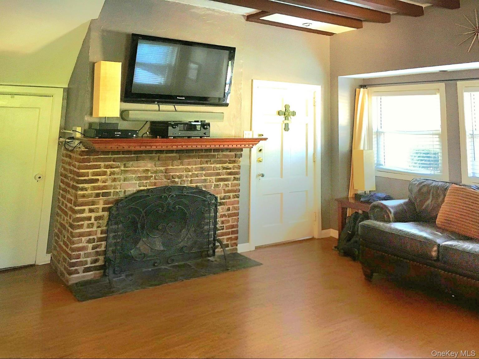 #5 photo, 2901 Bell Boulevard, Bayside , NY 11360