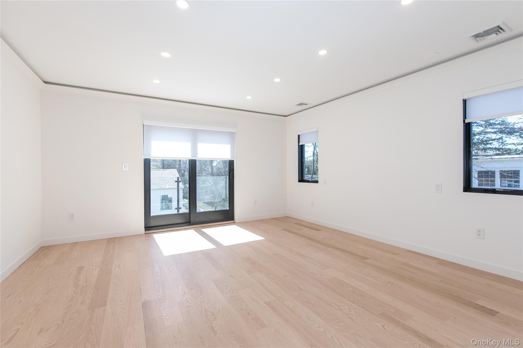 #19 photo, 1 Bentley Road, 롱 아일랜드 그레이트넥 Great Neck , NY 11023