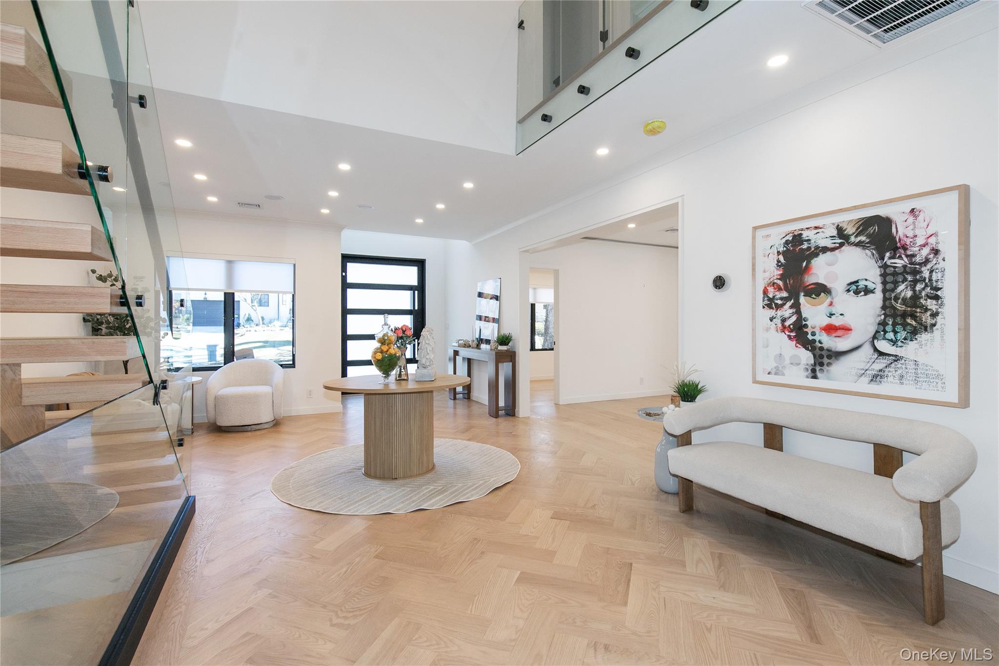 #2 photo, 1 Bentley Road, 롱 아일랜드 그레이트넥 Great Neck , NY 11023