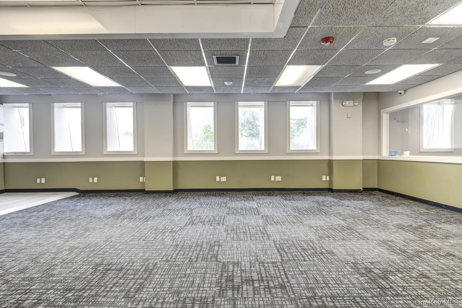 #14 photo, 1575 Hillside Avenue, Нассау ‖ New Hyde Park , NY 11040