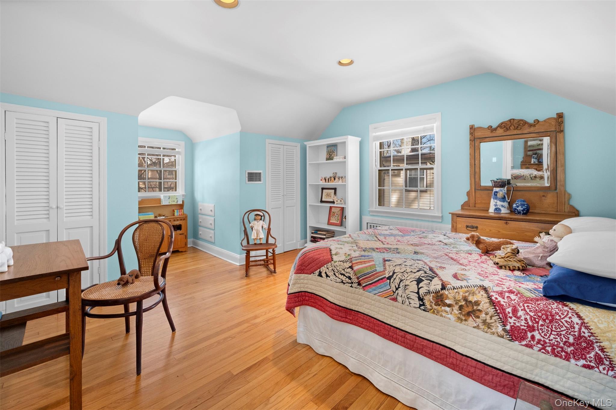 #13 photo, 31 Bellingham Lane, 롱 아일랜드 그레이트넥 Great Neck , NY 11023